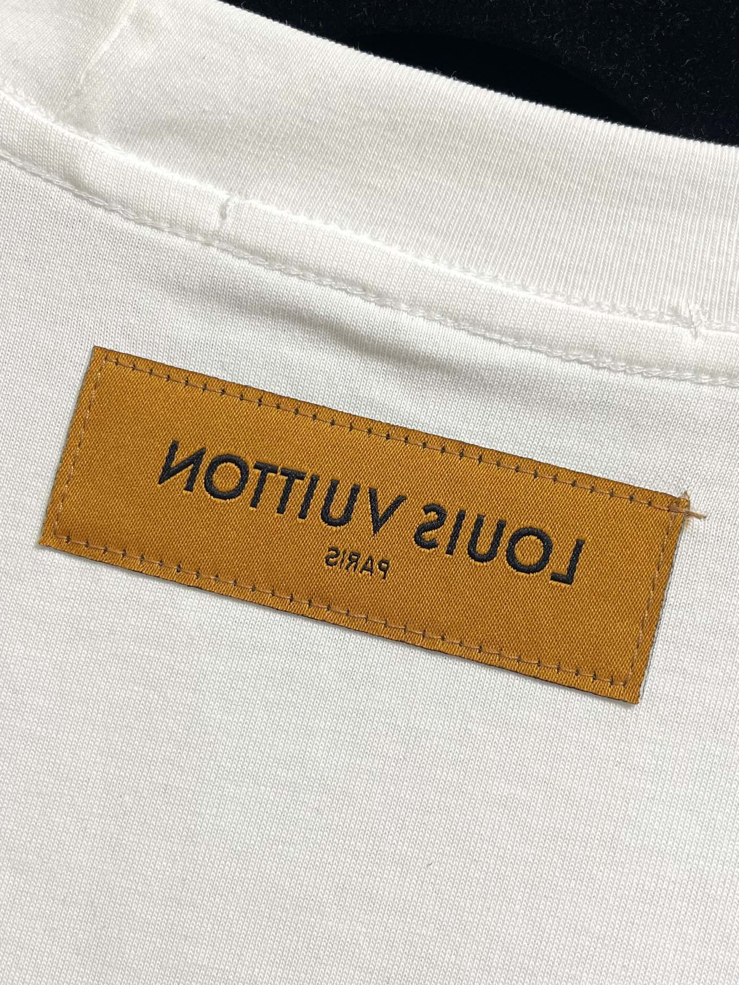 LV T-Shirt
