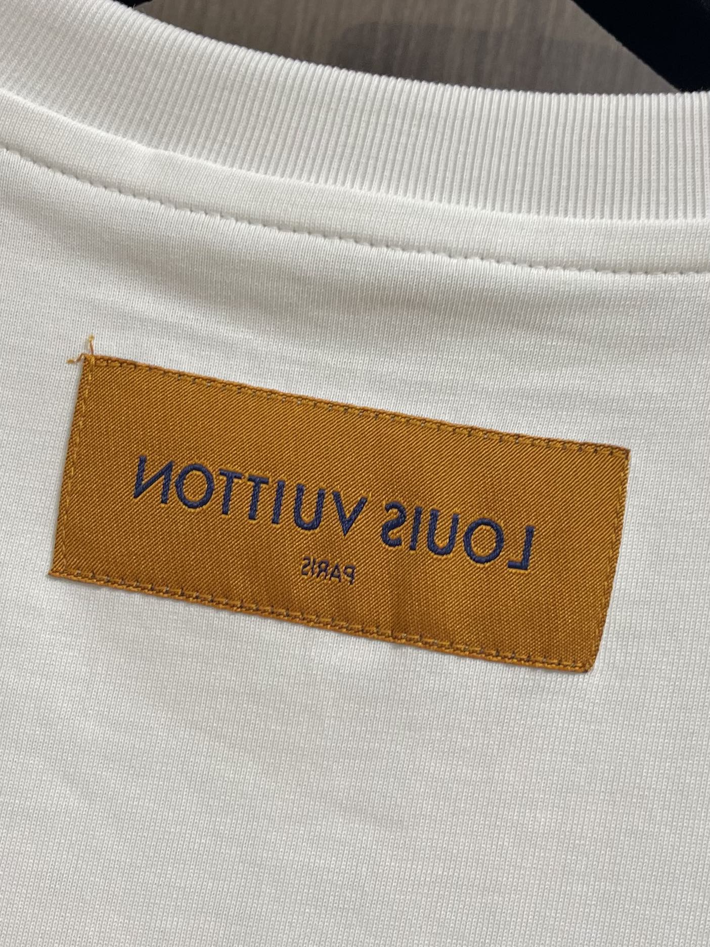 LV T-Shirt