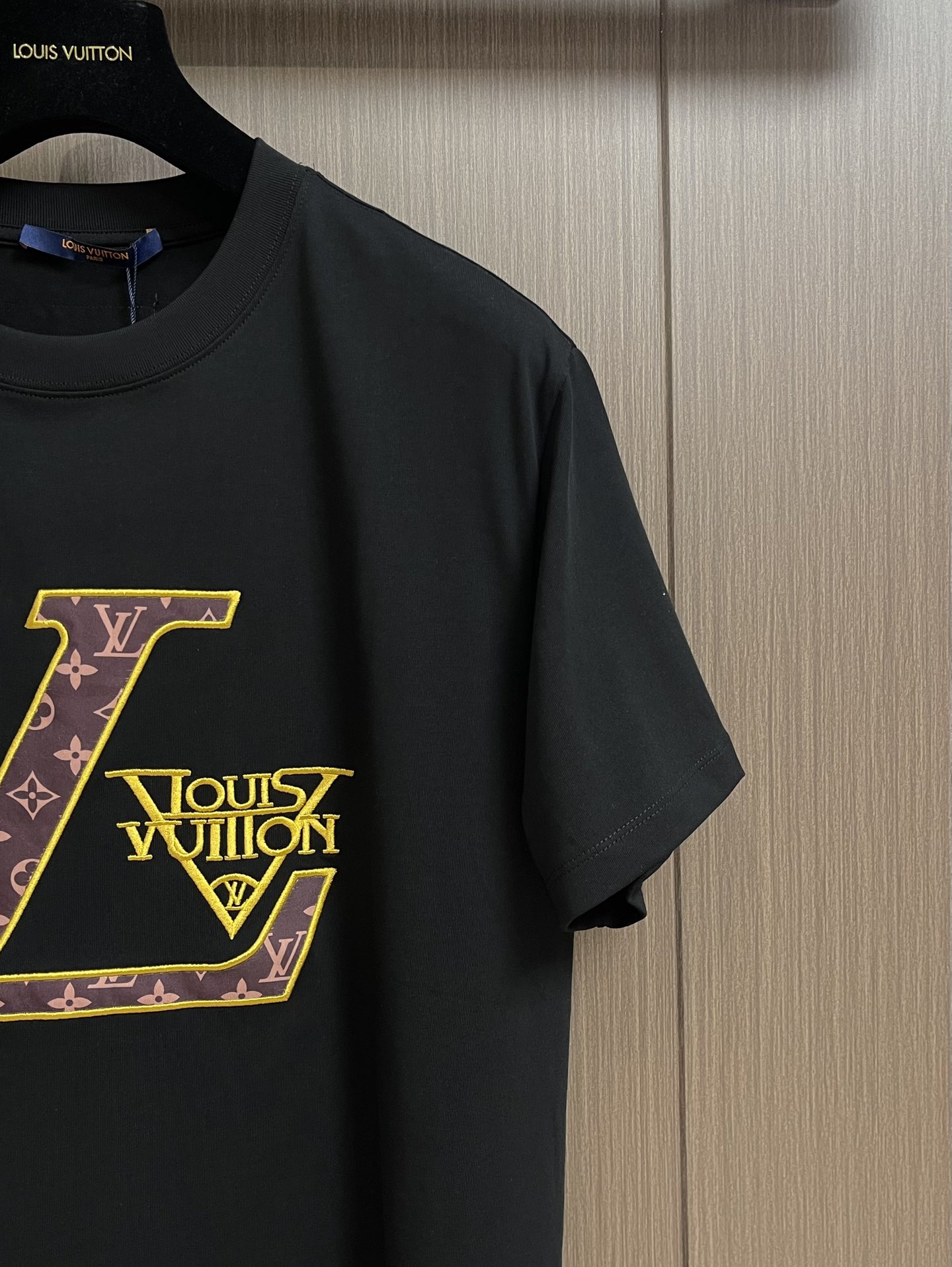 LV T-Shirt