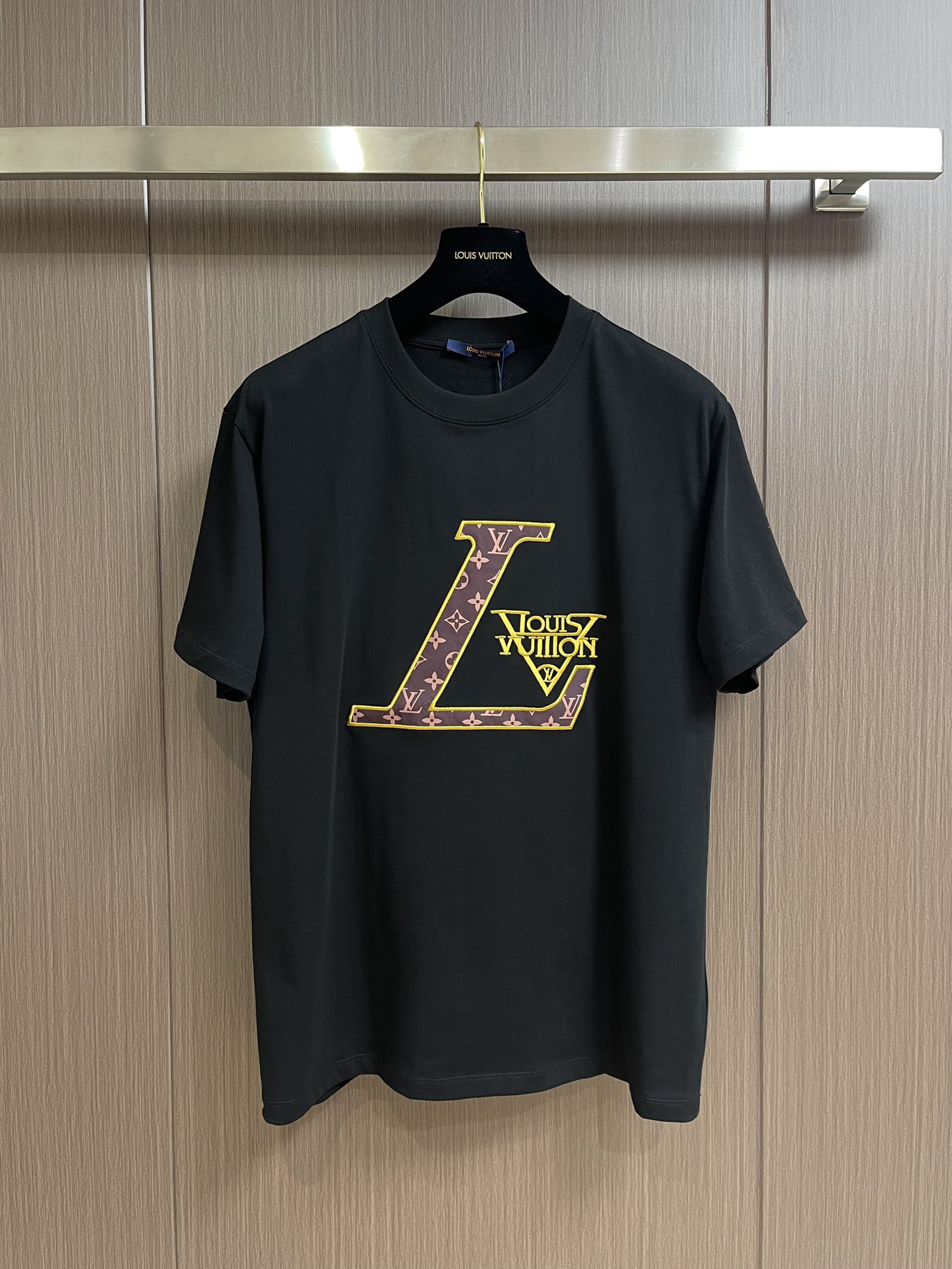 LV T-Shirt