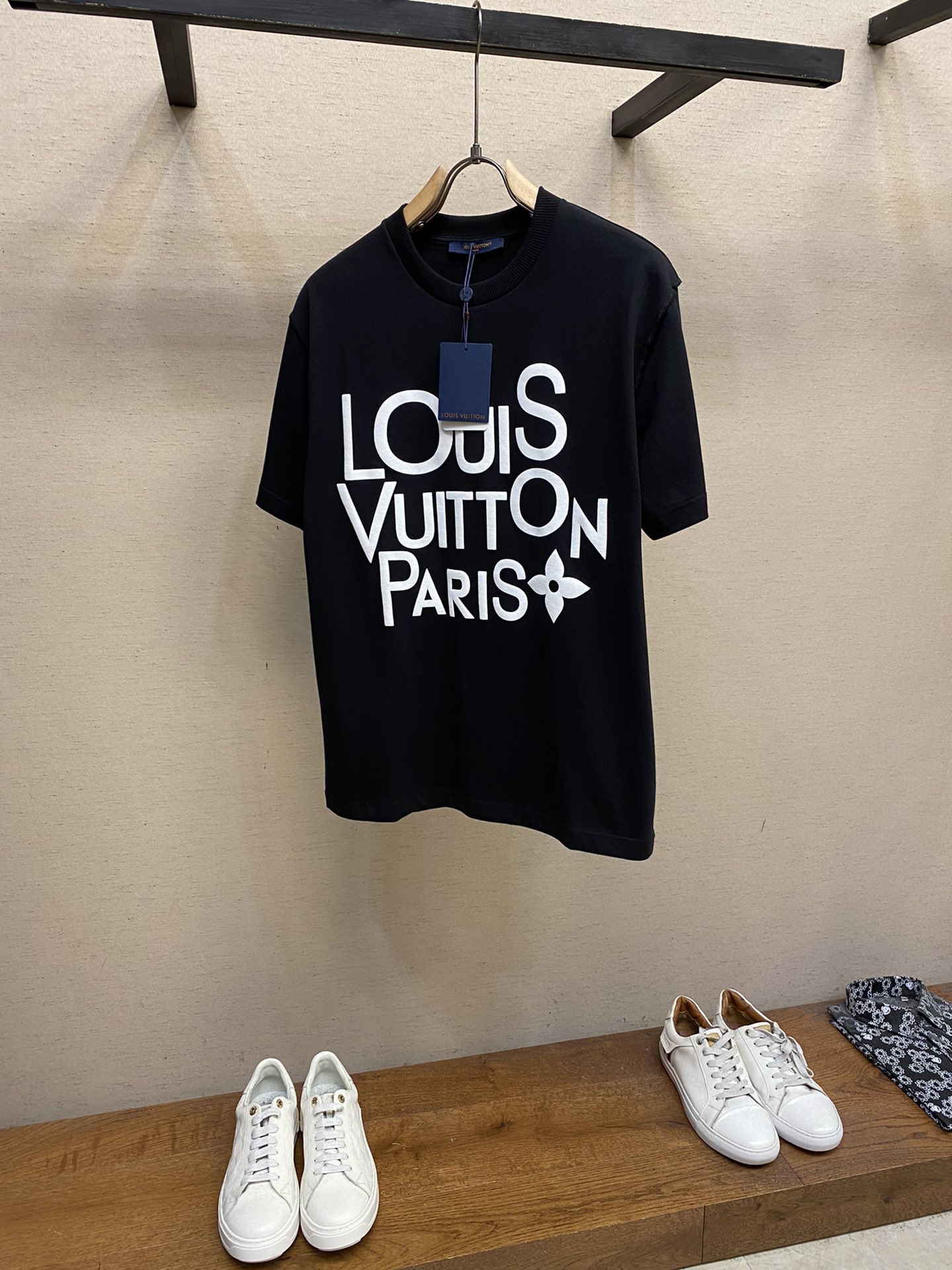 LV T-Shirt