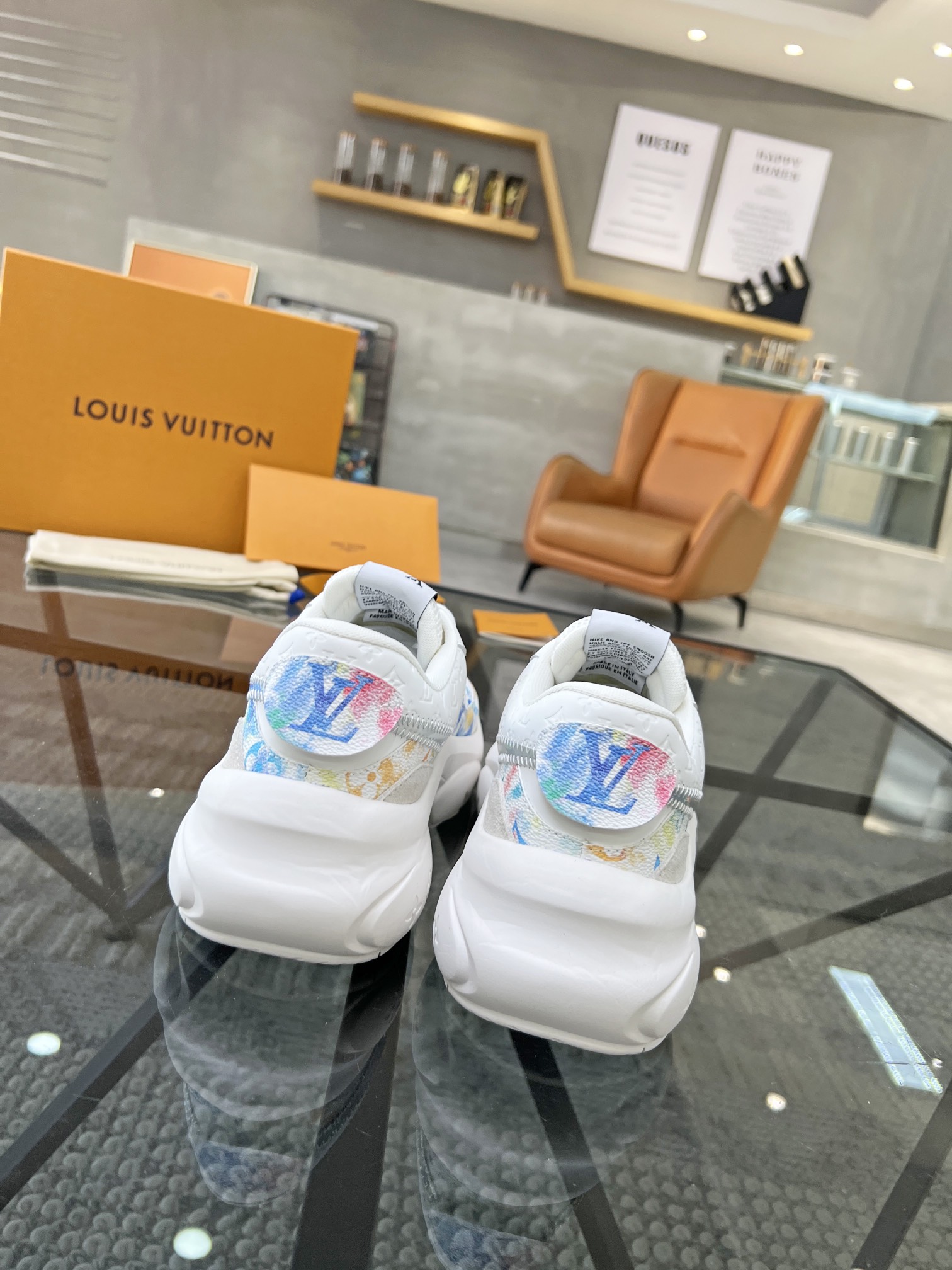 LOUIS VUITTON SHOES 