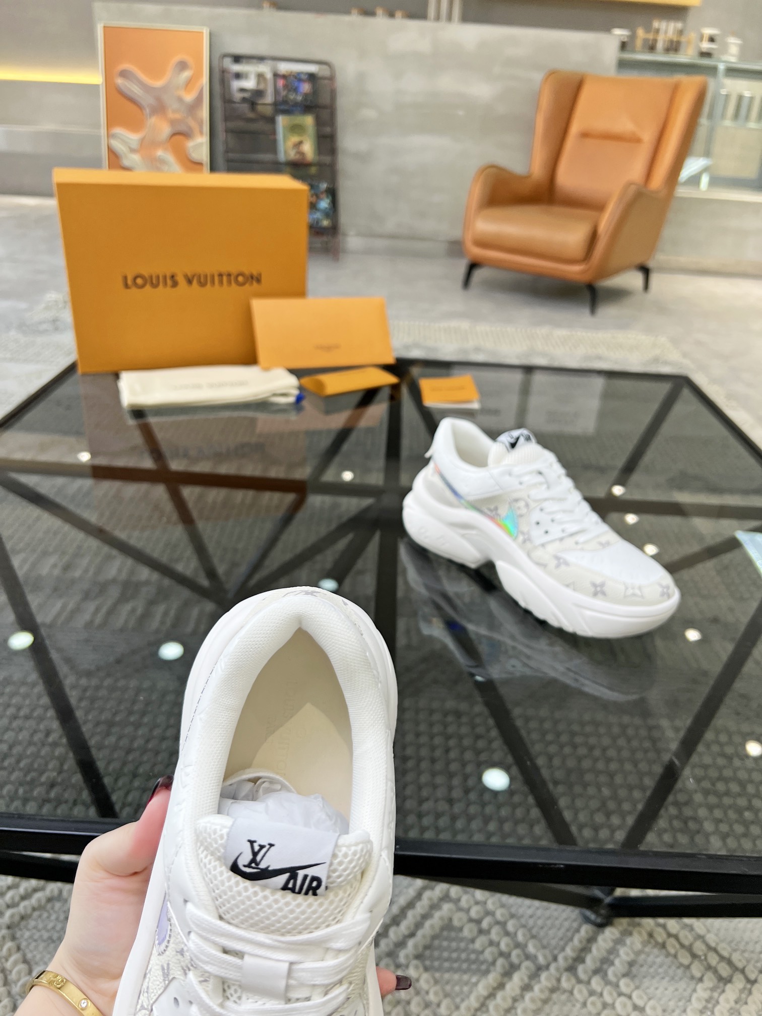 LOUIS VUITTON SHOES