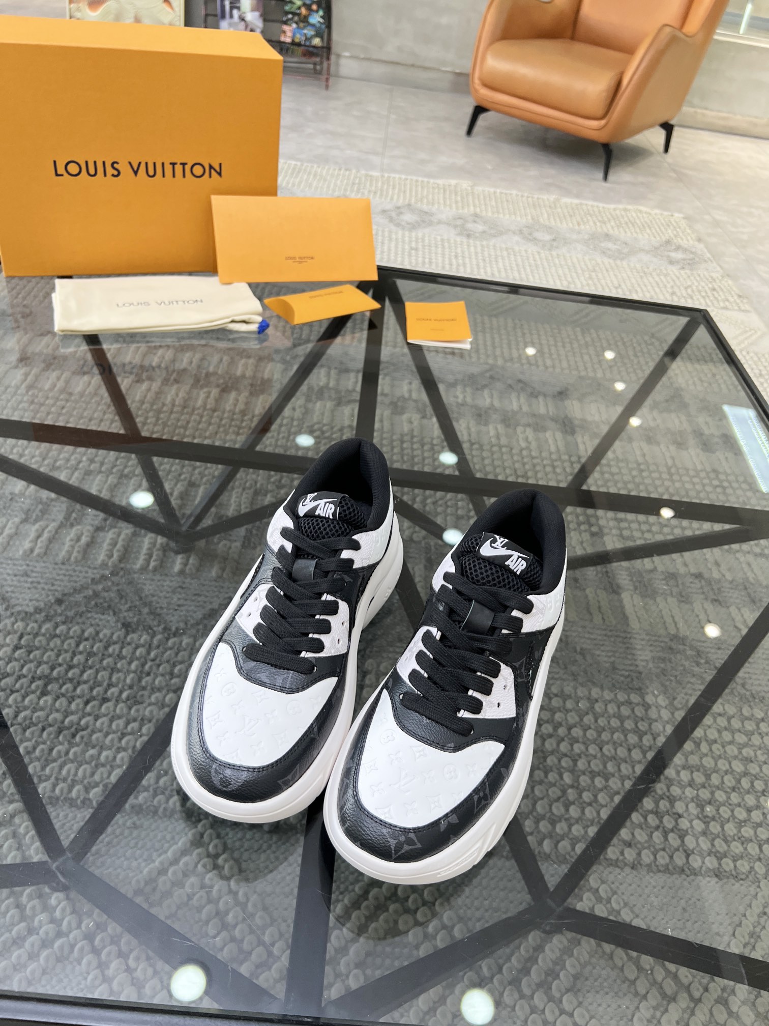 LOUIS VUITTON SHOES