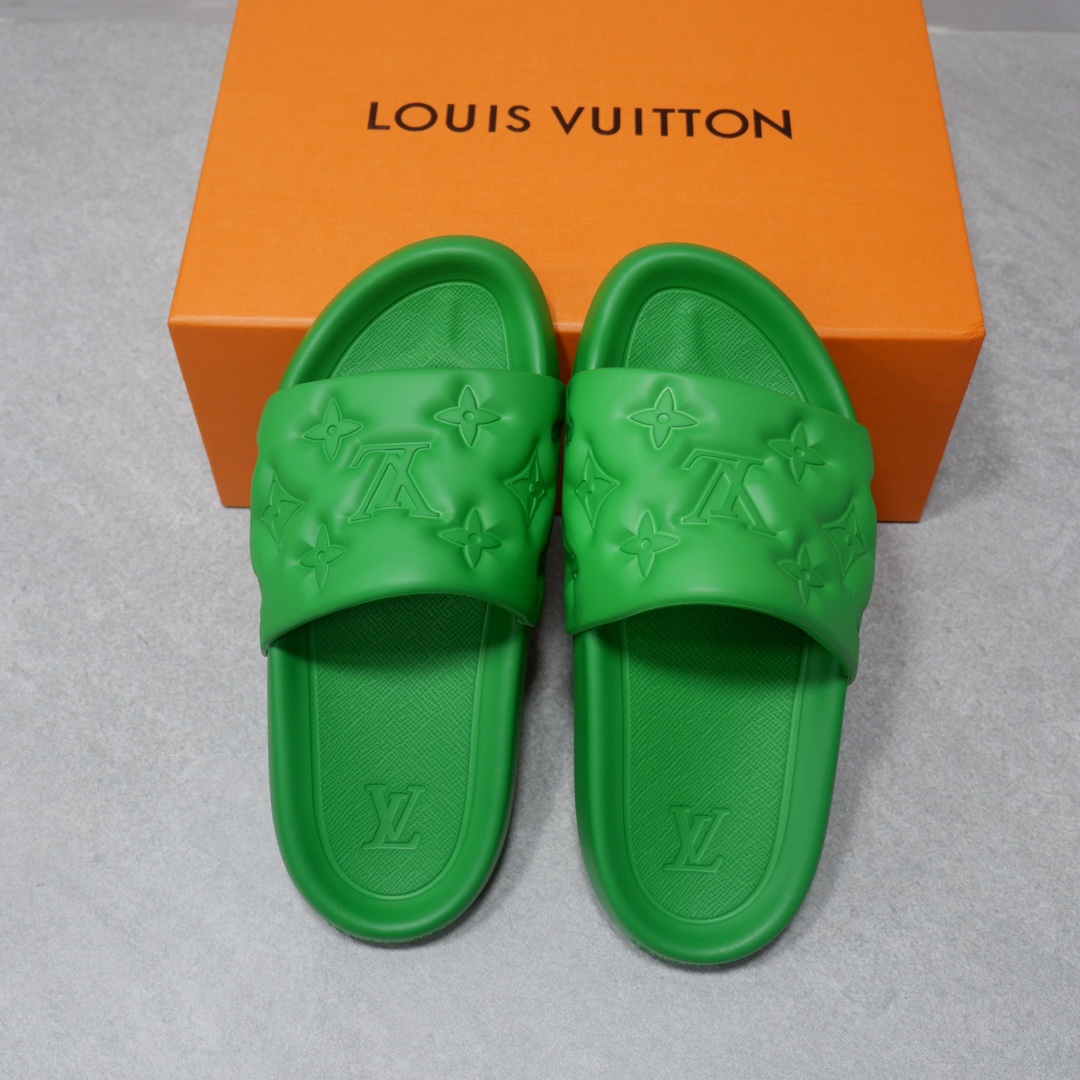 LOUIS VUITTON SLIPPERS