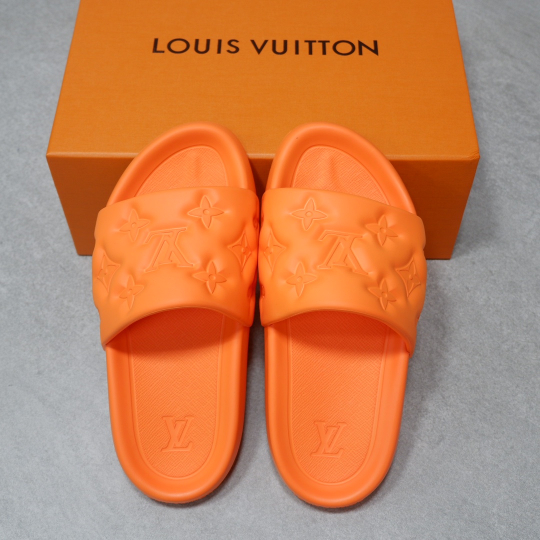 LOUIS VUITTON SLIPPERS