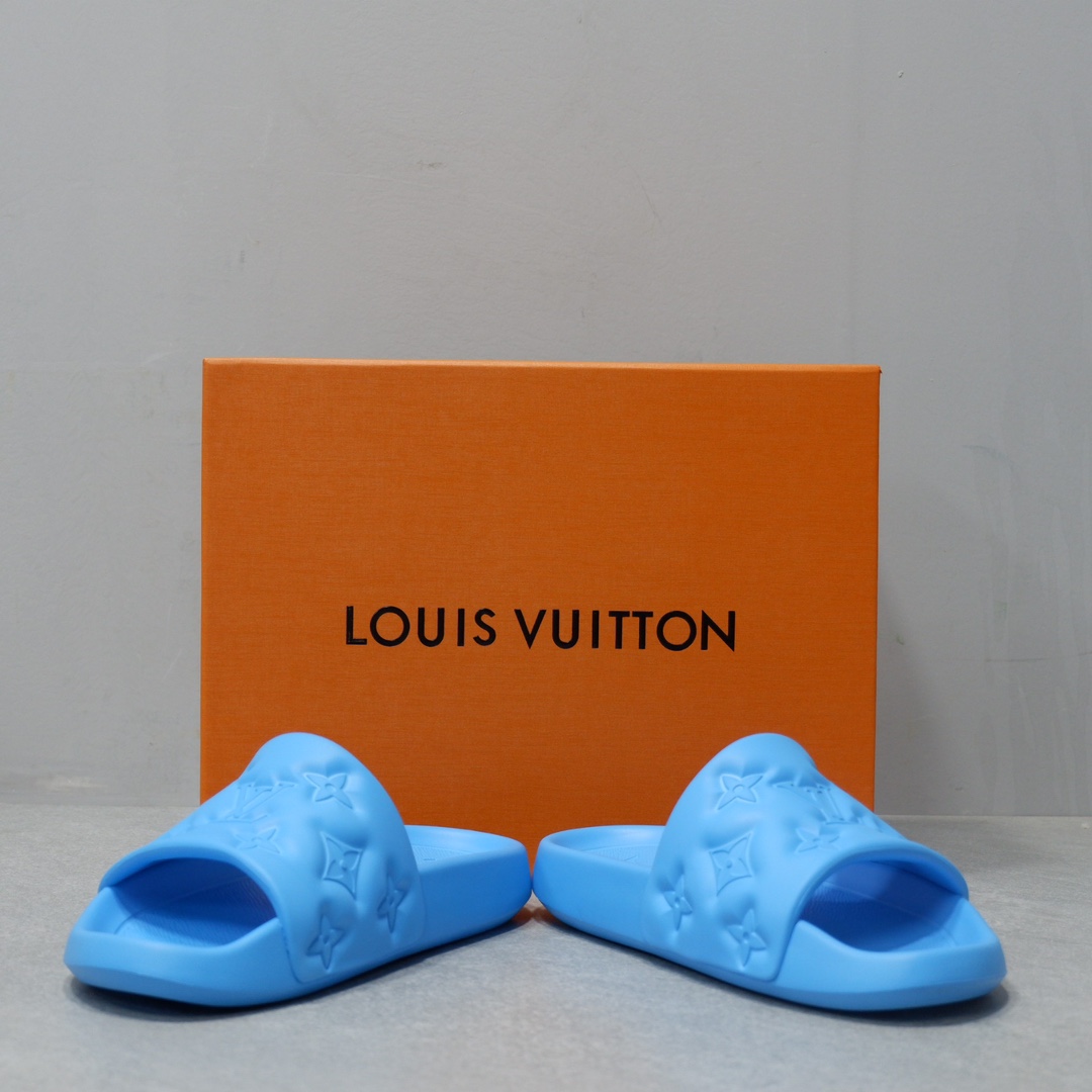 LOUIS VUITTON SLIPPERS