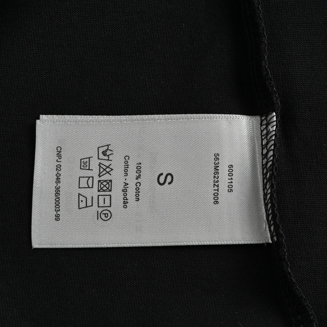 DIOR T-SHIRT