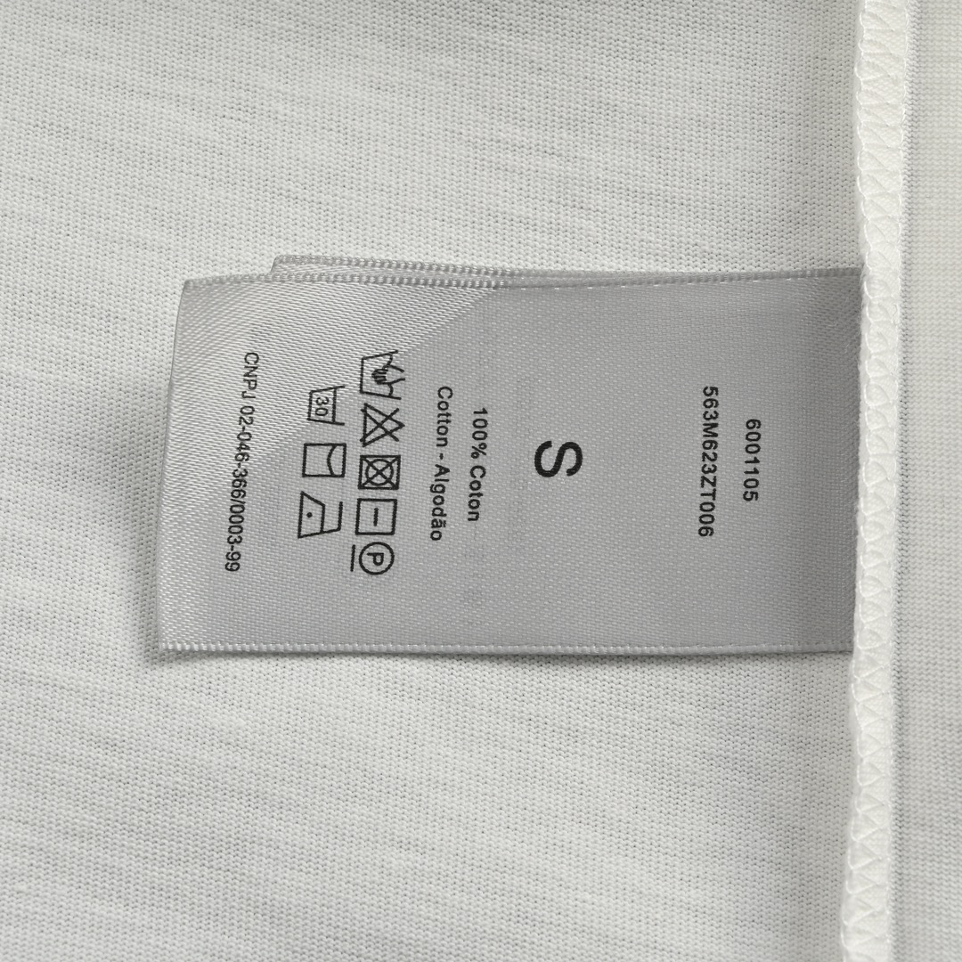 DIOR T-SHIRT