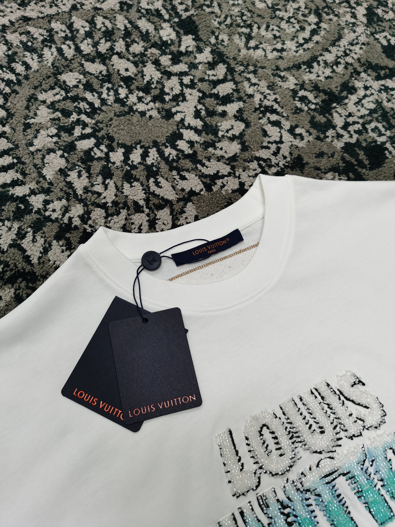 LV T-Shirt