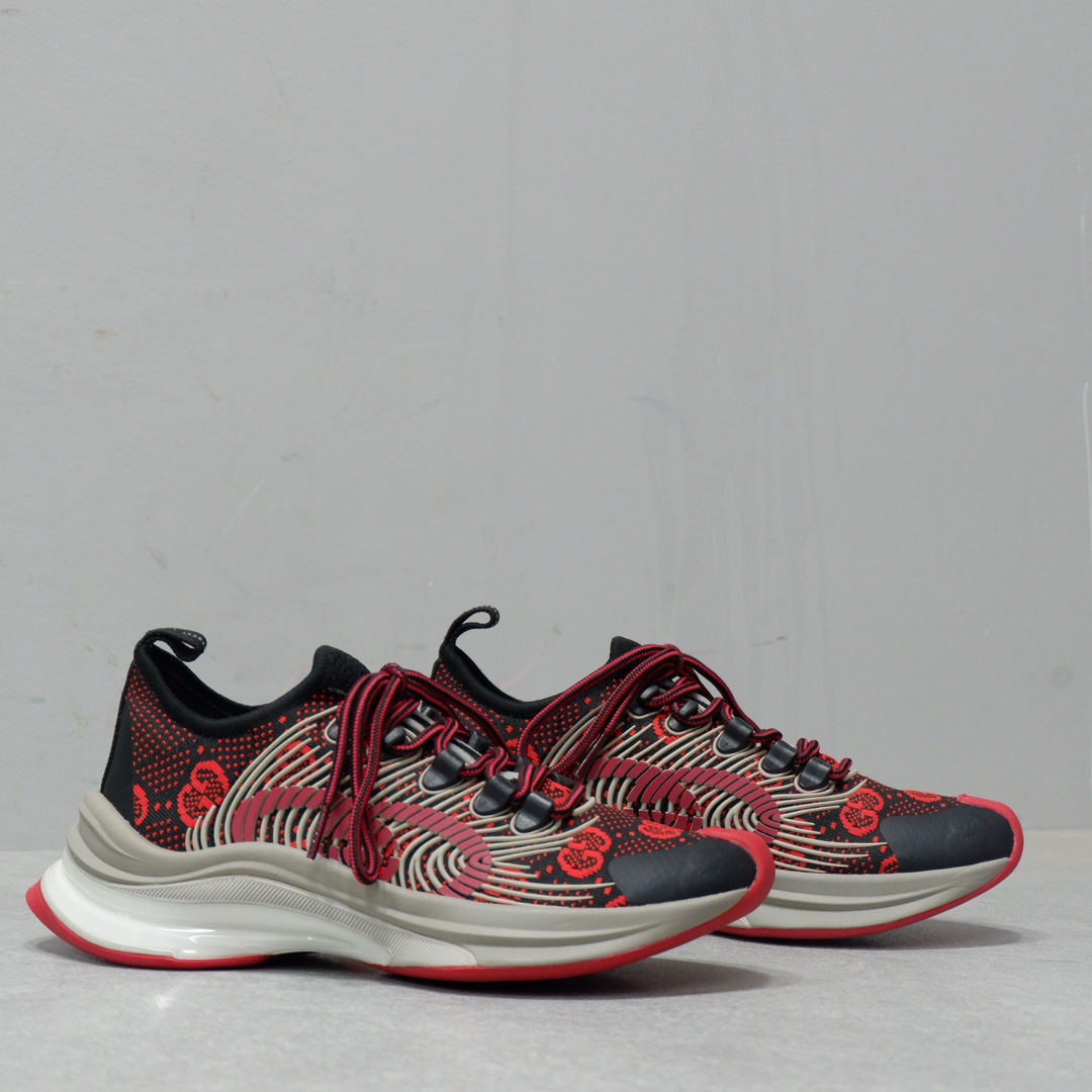 GUCCI SNEAKERS