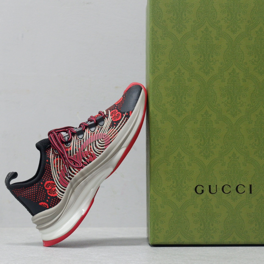 GUCCI SNEAKERS