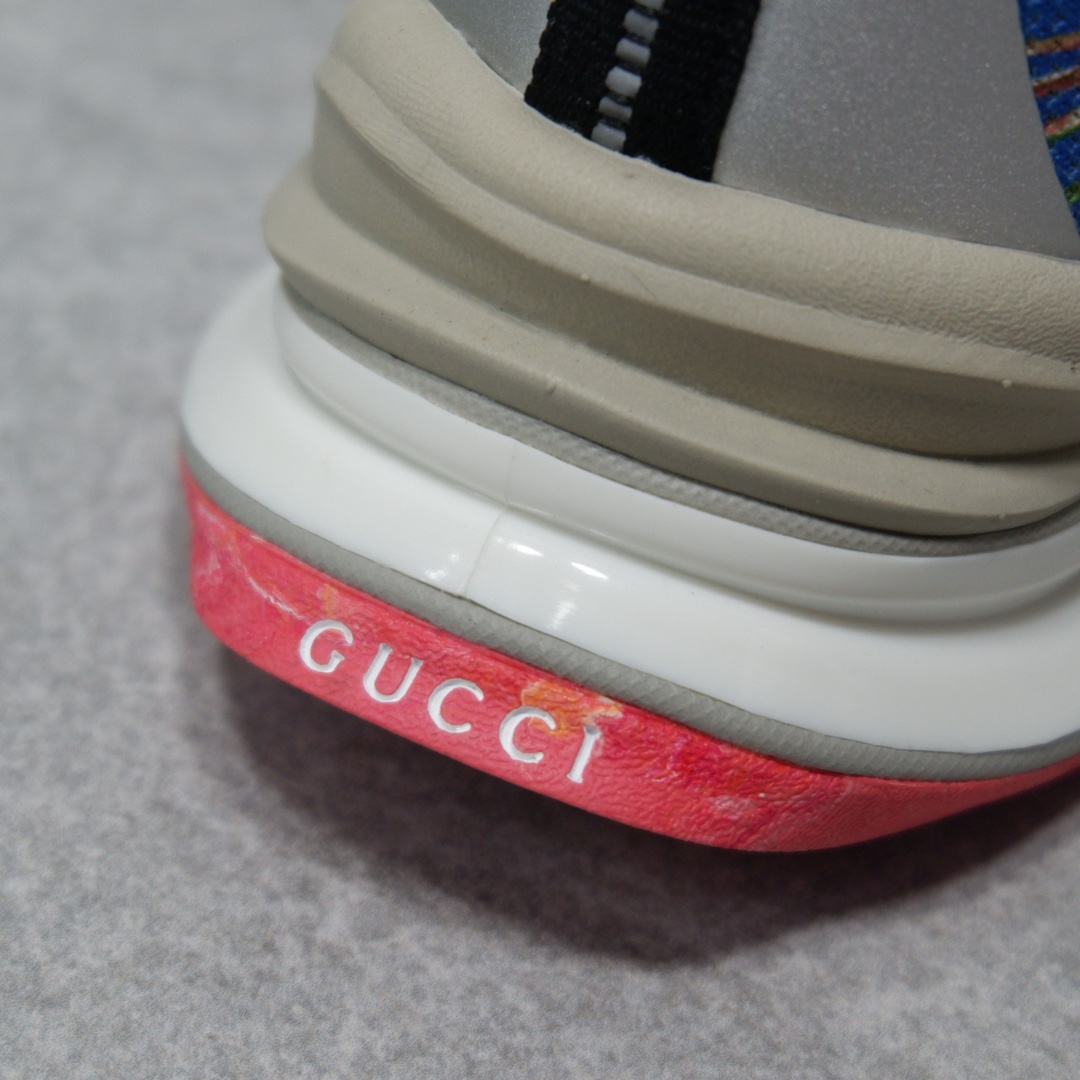GUCCI SNEAKERS