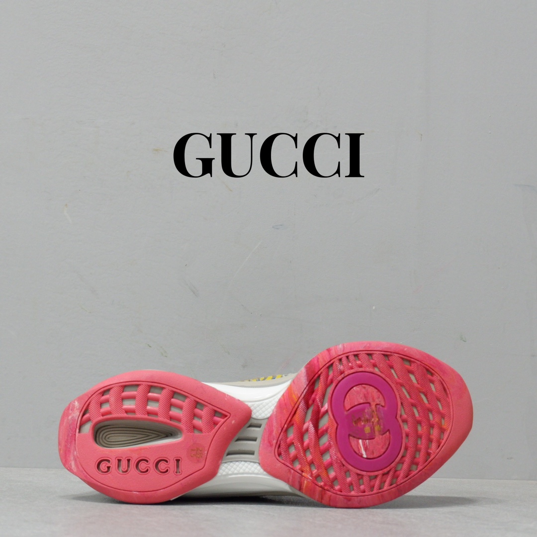 GUCCI SNEAKERS