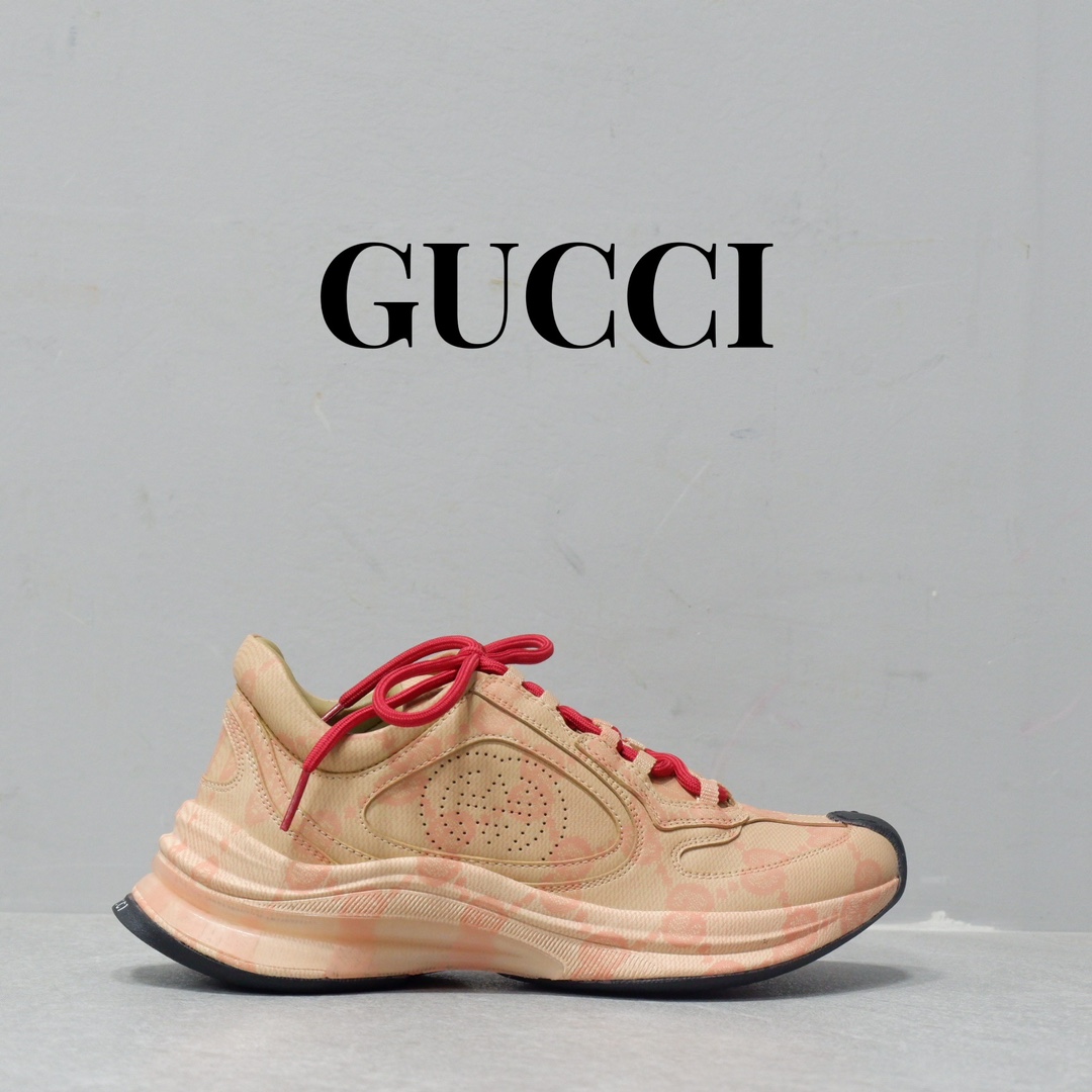 GUCCI SNEAKERS 
