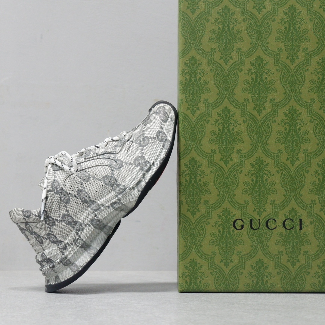 GUCCI SNEAKERS 