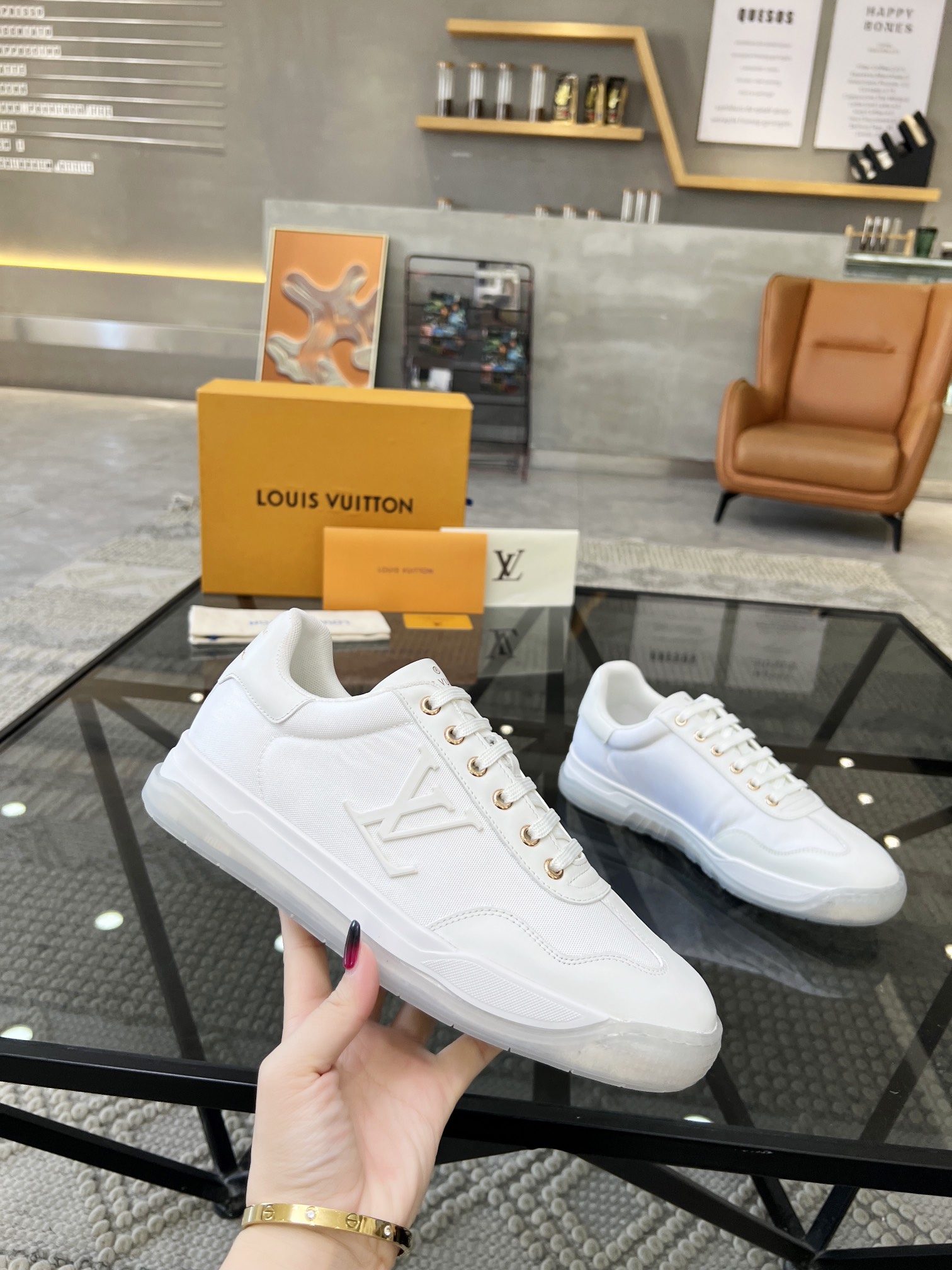 LOUIS VUITTON SHOES 