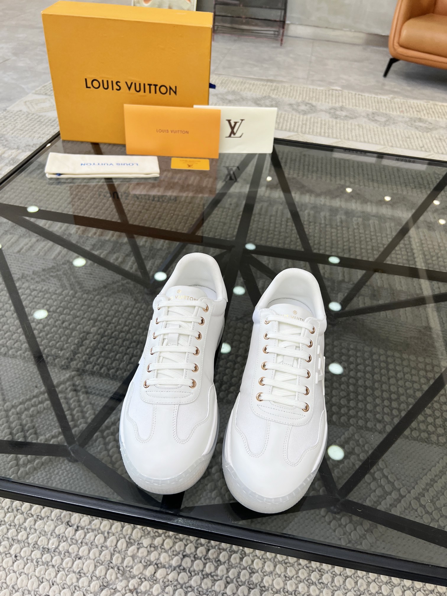 LOUIS VUITTON SHOES 