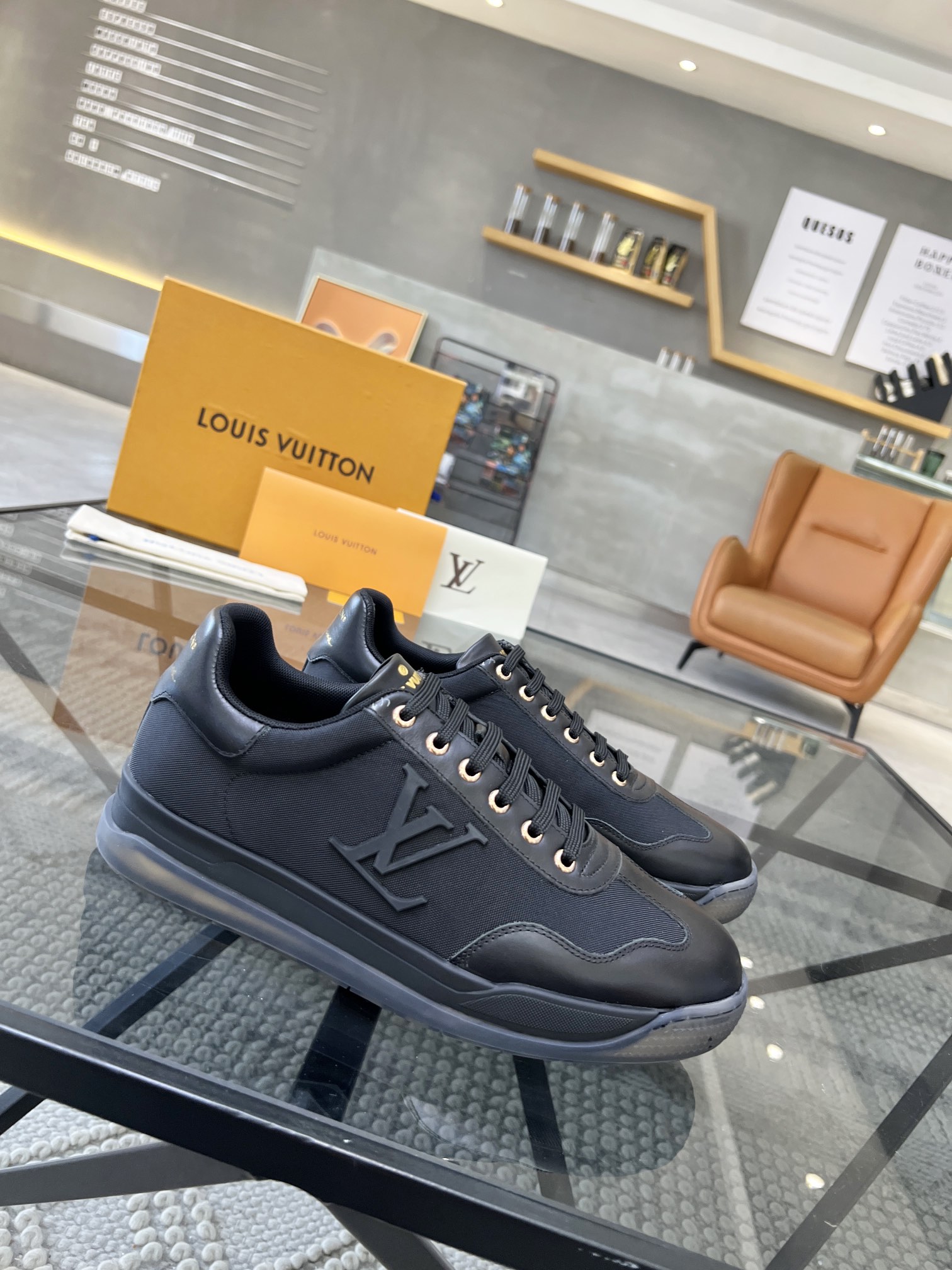 LOUIS VUITTON SHOES 