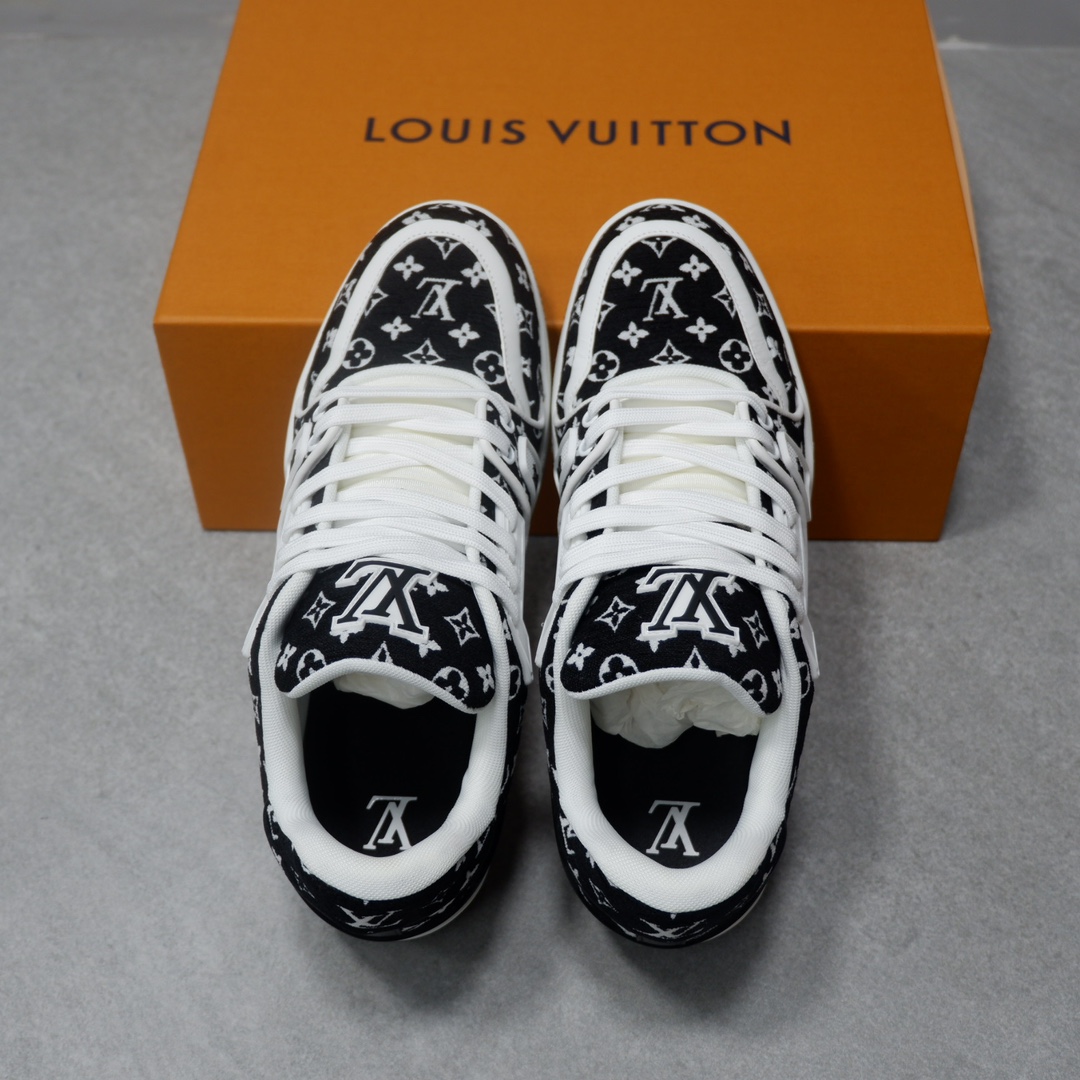 LOUIS VUITTON TRAINERS 