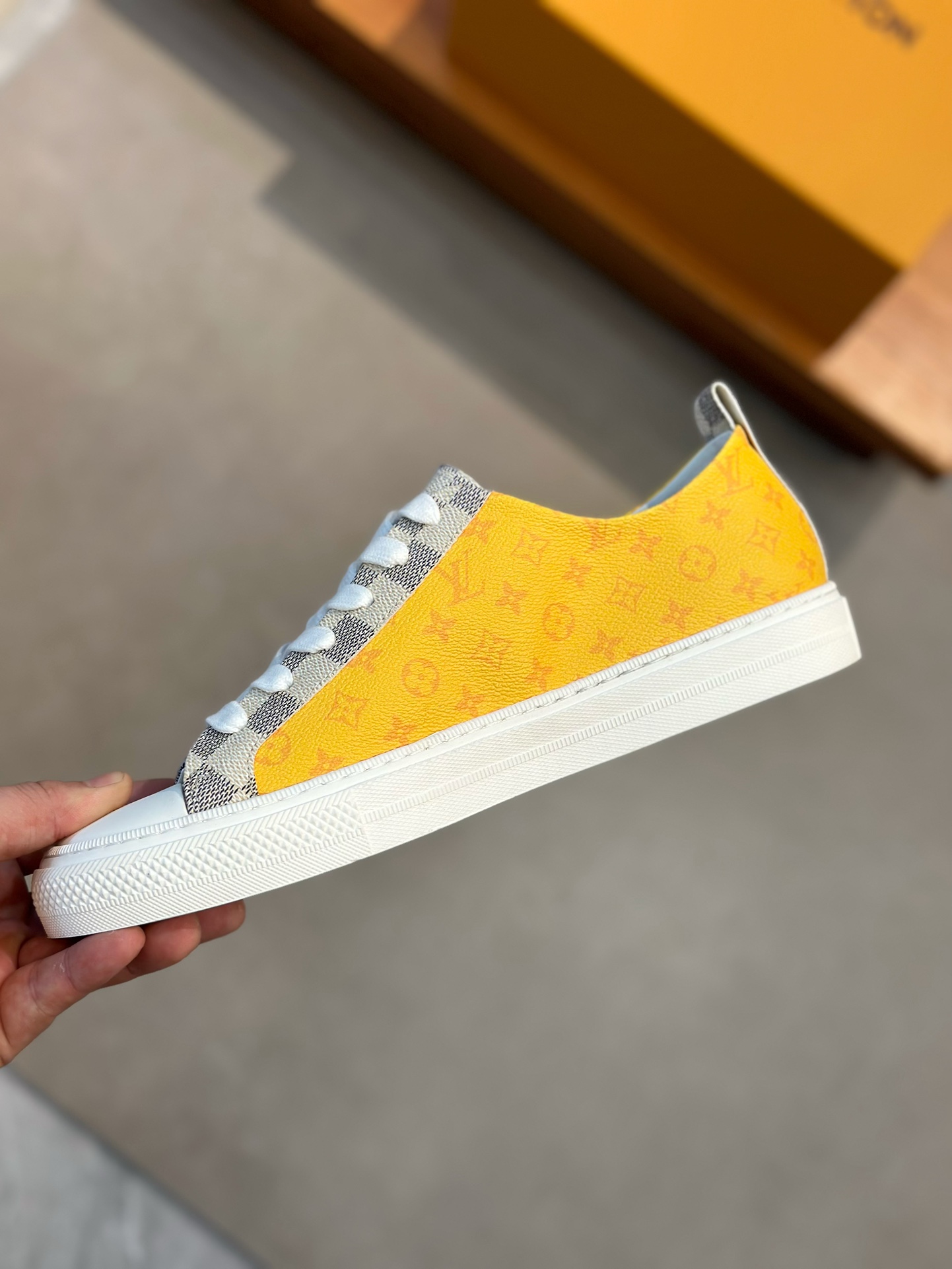 LOUIS VUITTON SHOES 