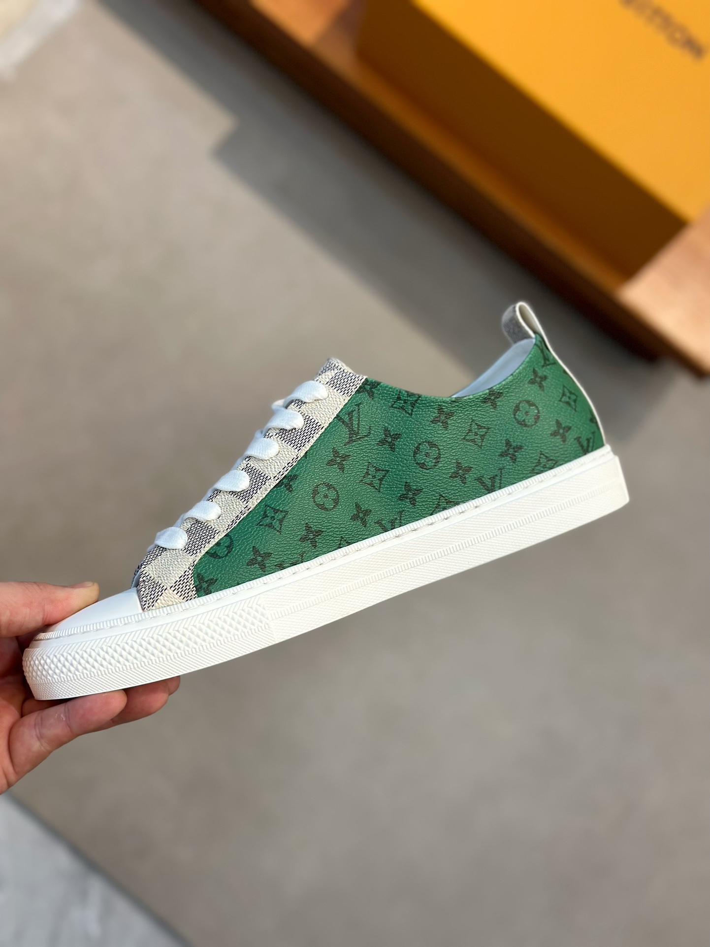 LOUIS VUITTON SHOES 