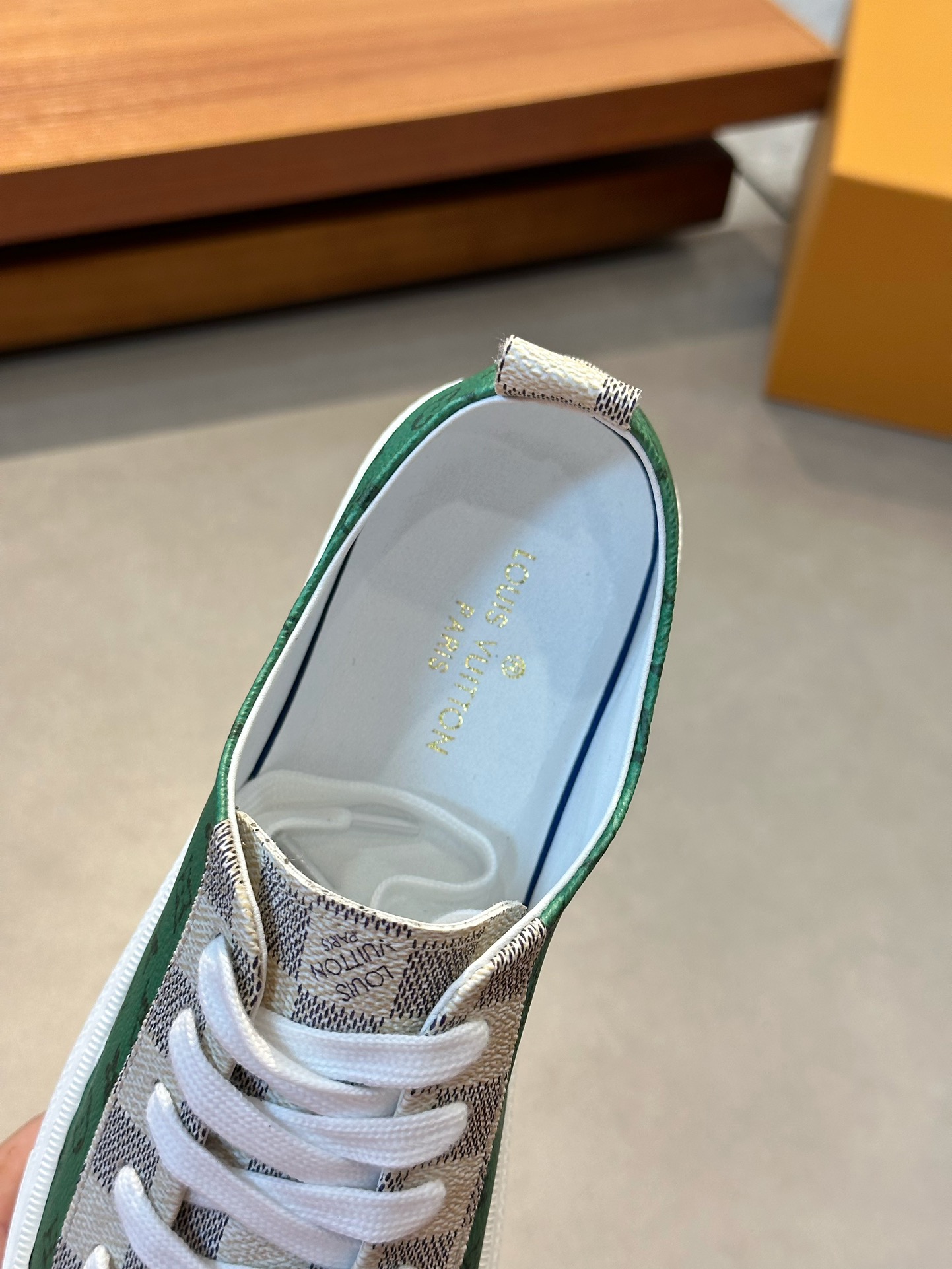 LOUIS VUITTON SHOES 