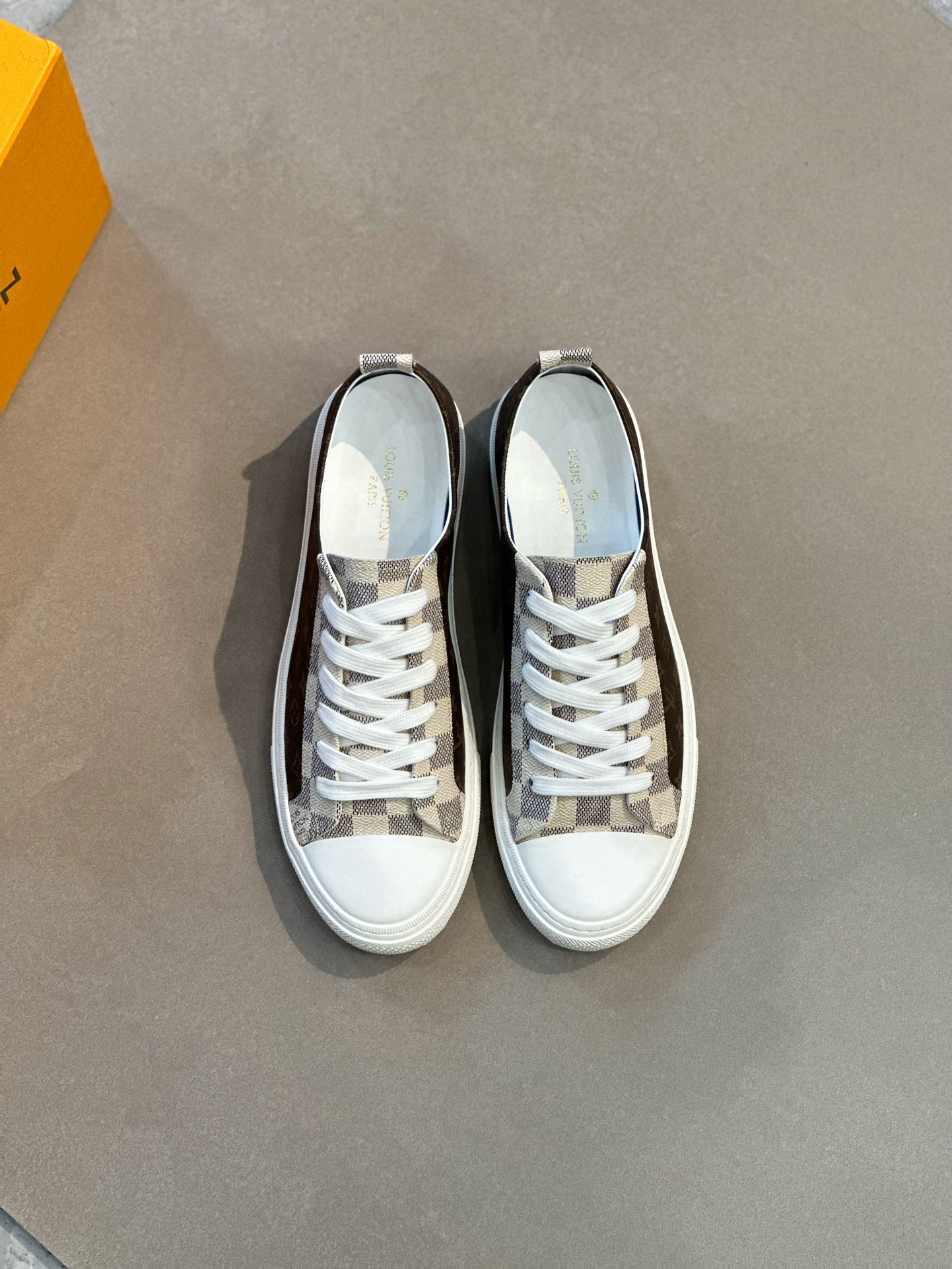 LOUIS VUITTON SHOES 