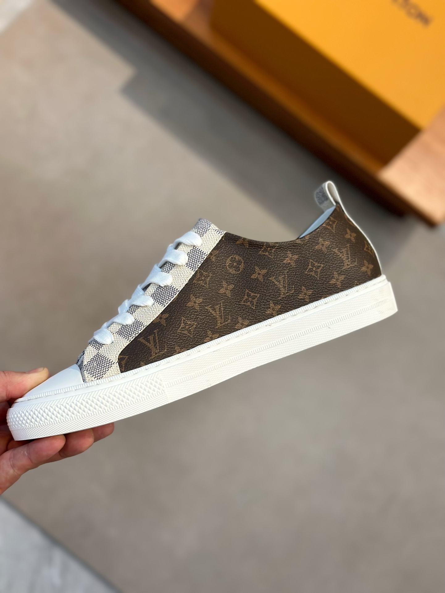 LOUIS VUITTON SHOES 
