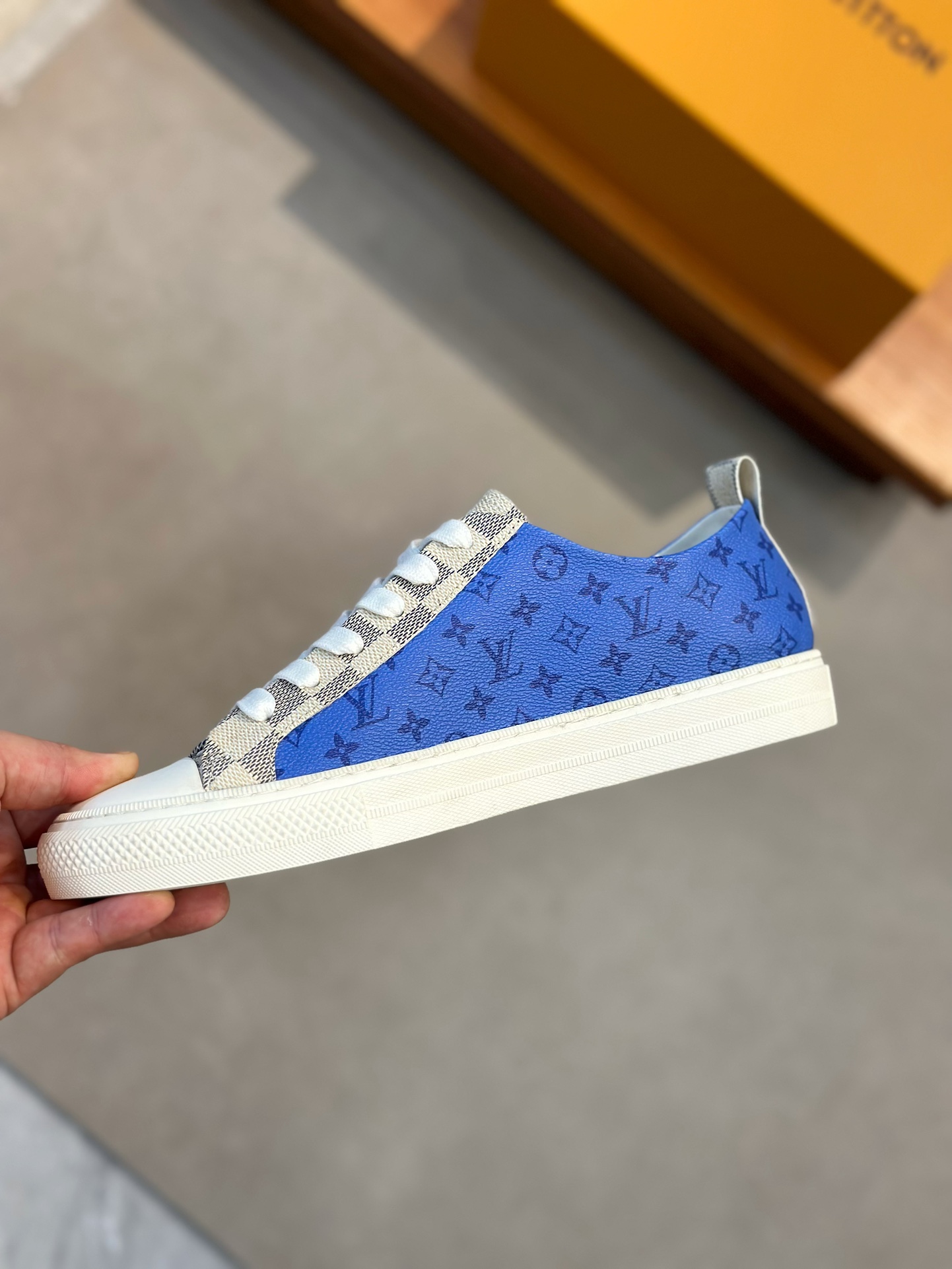 LOUIS VUITTON SHOES 