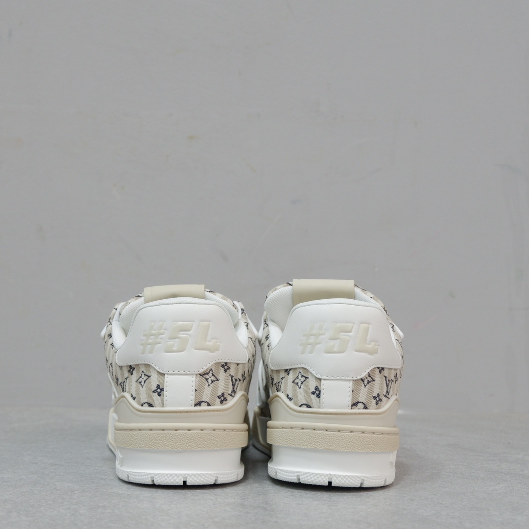 LOUIS VUITTON TRAINERS