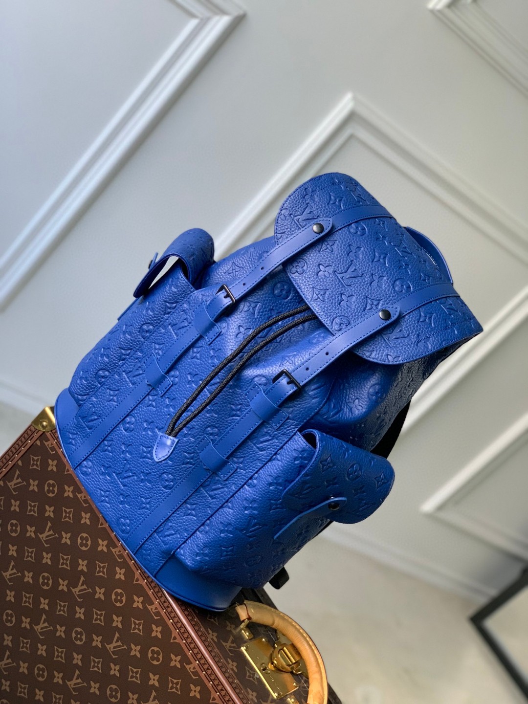 LV CHRISTOPHER