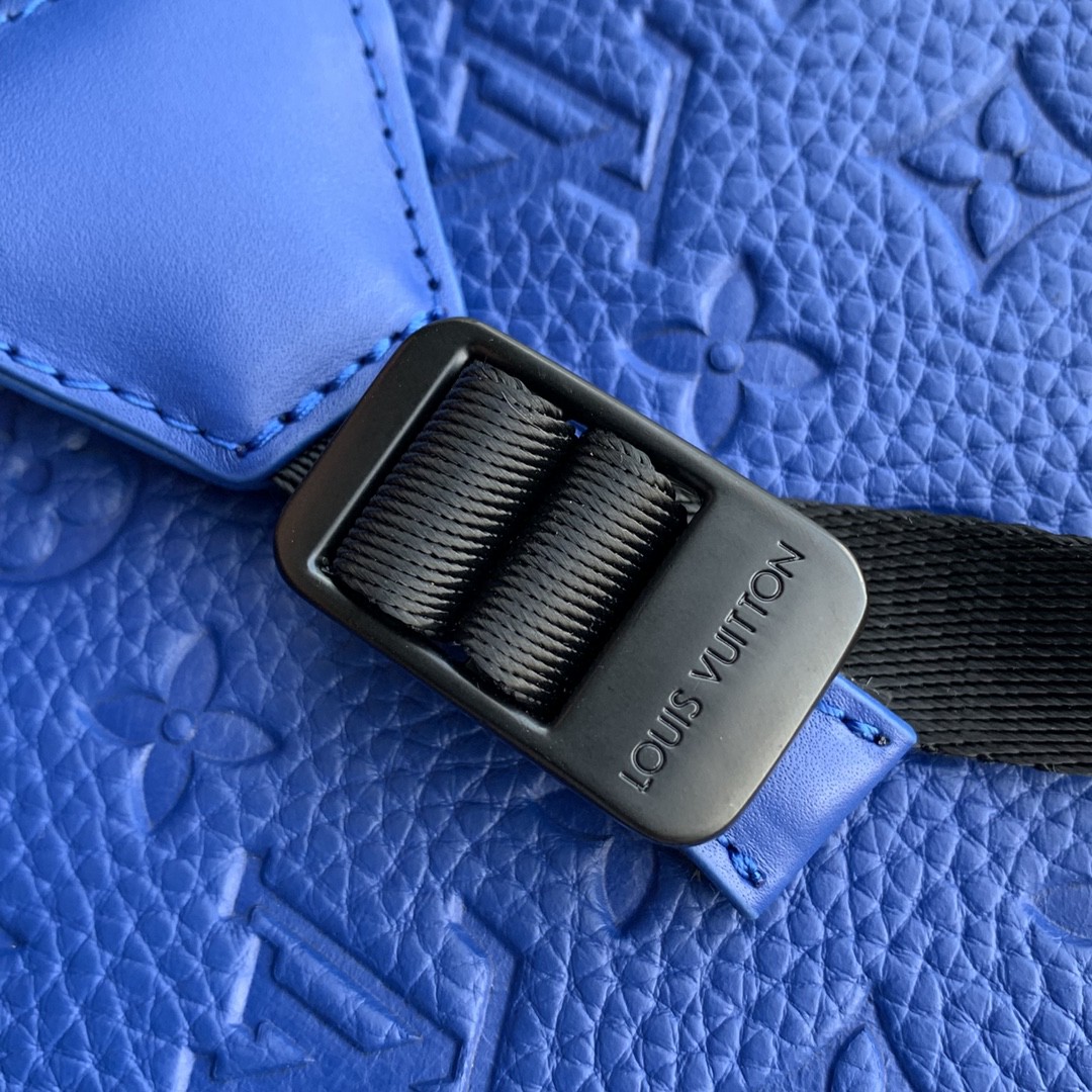 LV CHRISTOPHER