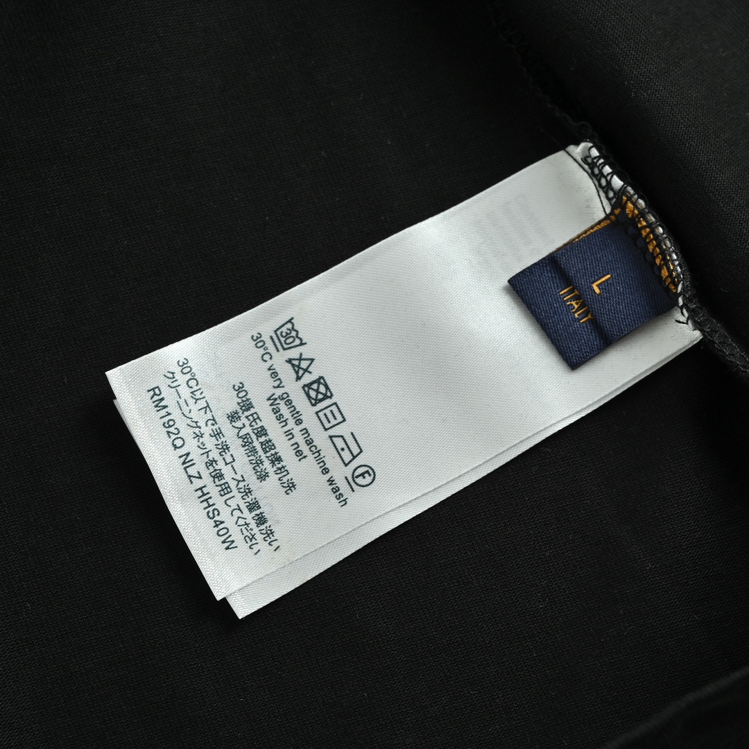 LV T-Shirt