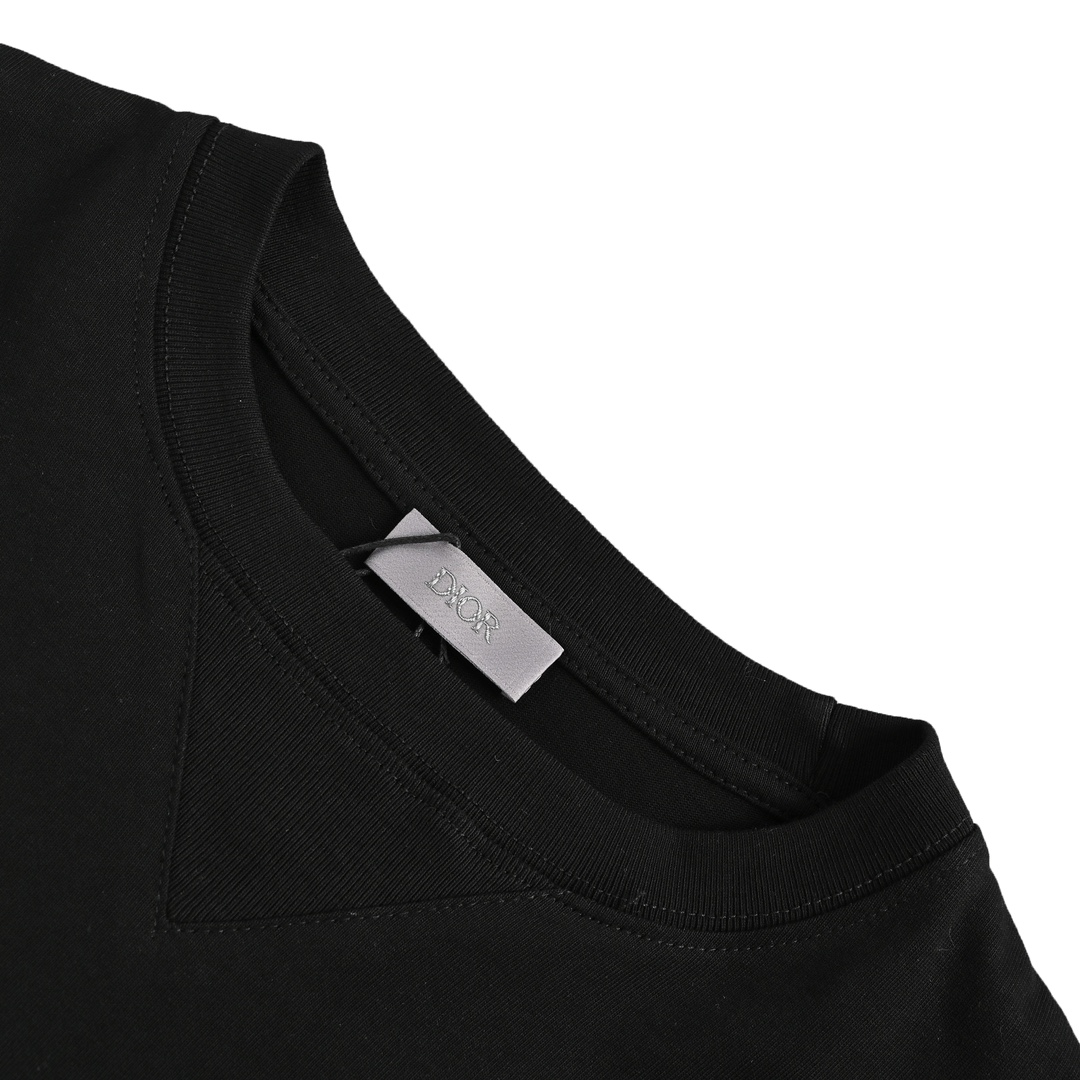 DIOR T-SHIRT