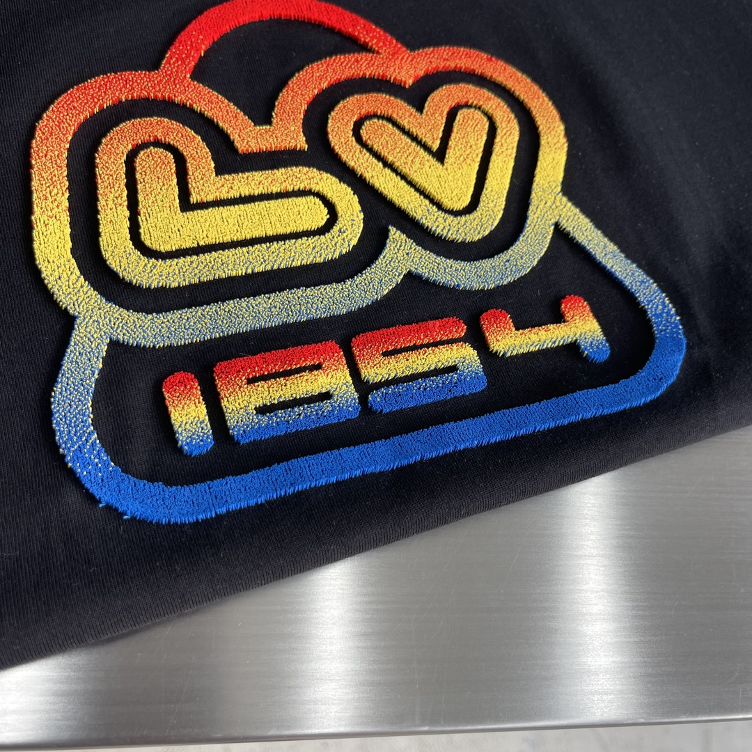 LV T-Shirt