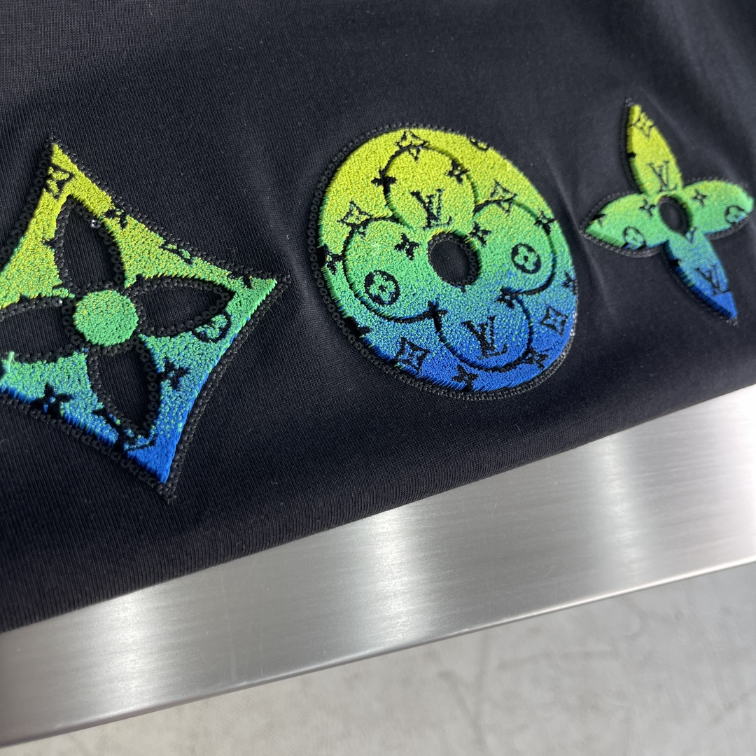 LV T-Shirt