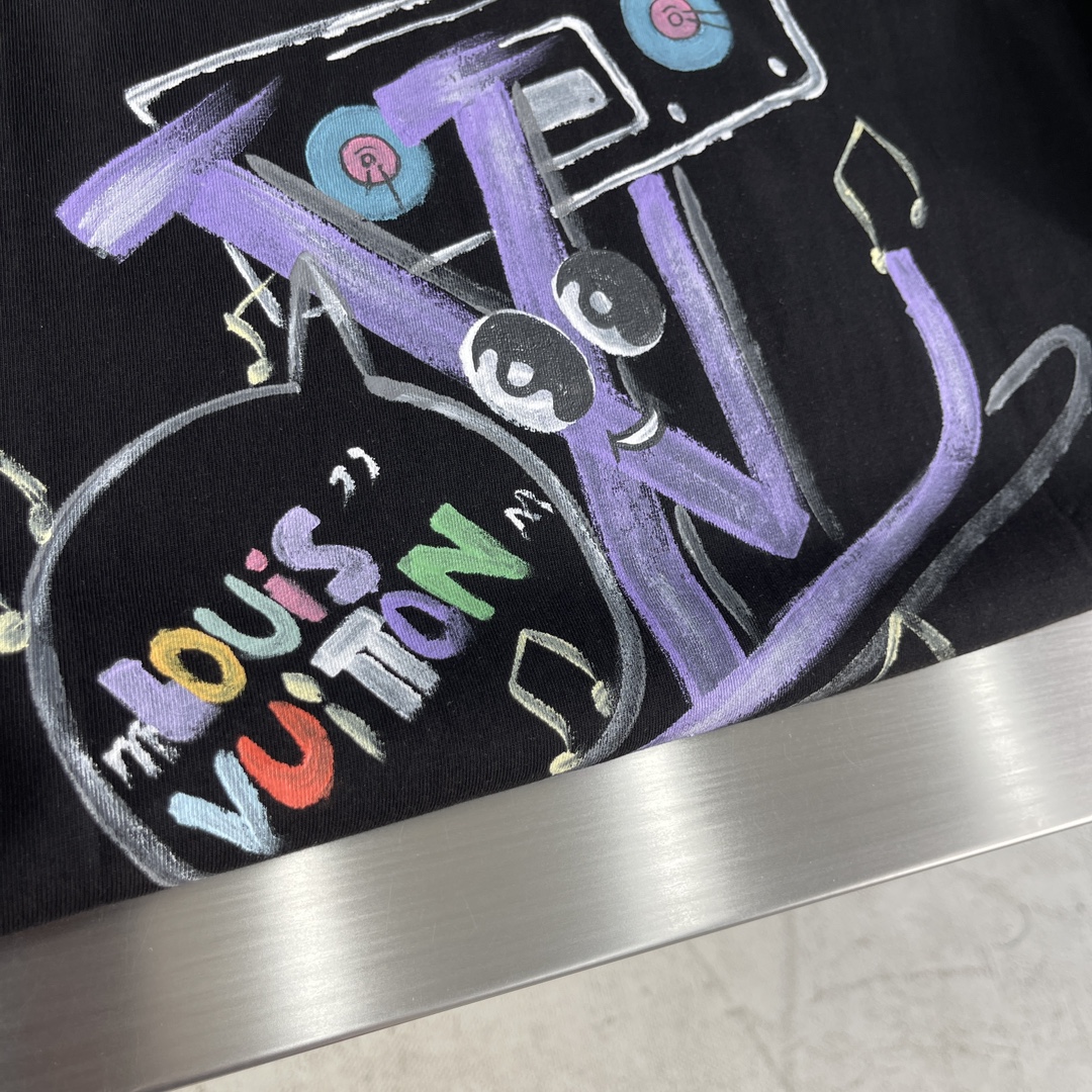 LV T-SHIRT