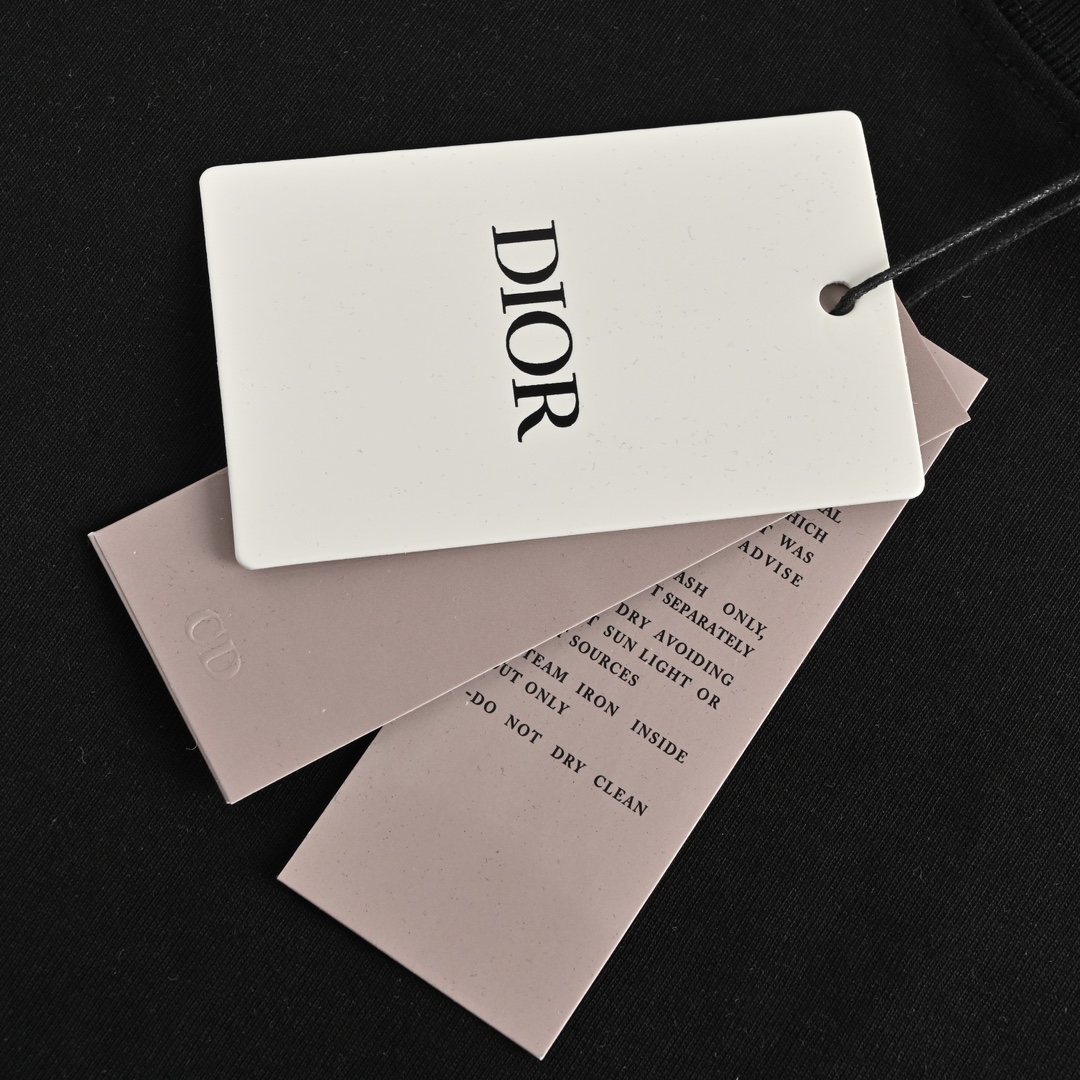 DIOR T-SHIRT