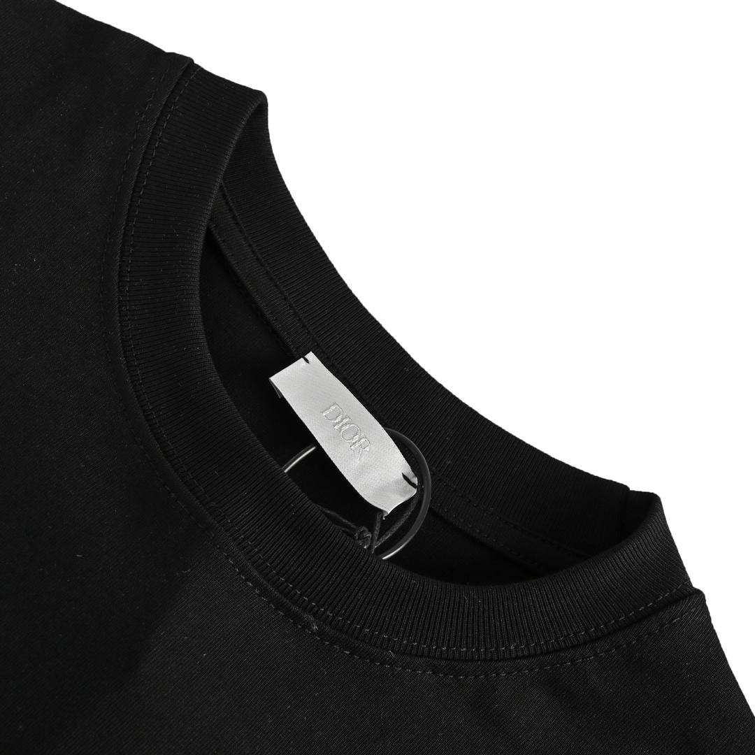 DIOR T-SHIRT