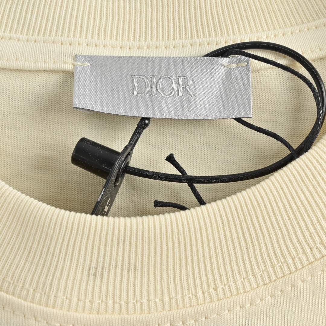 DIOR T-SHIRT