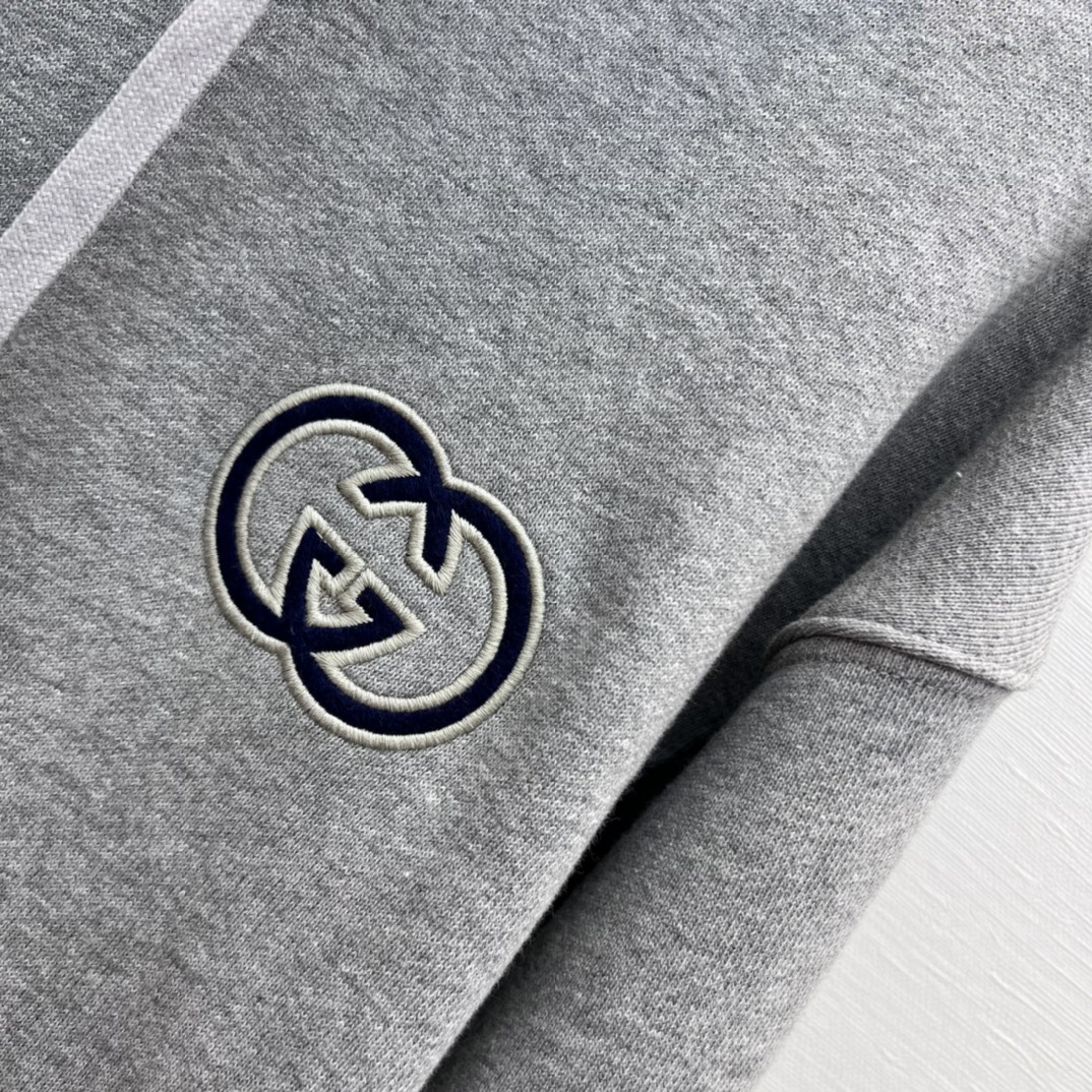 GUCCI SWEATSHIRT