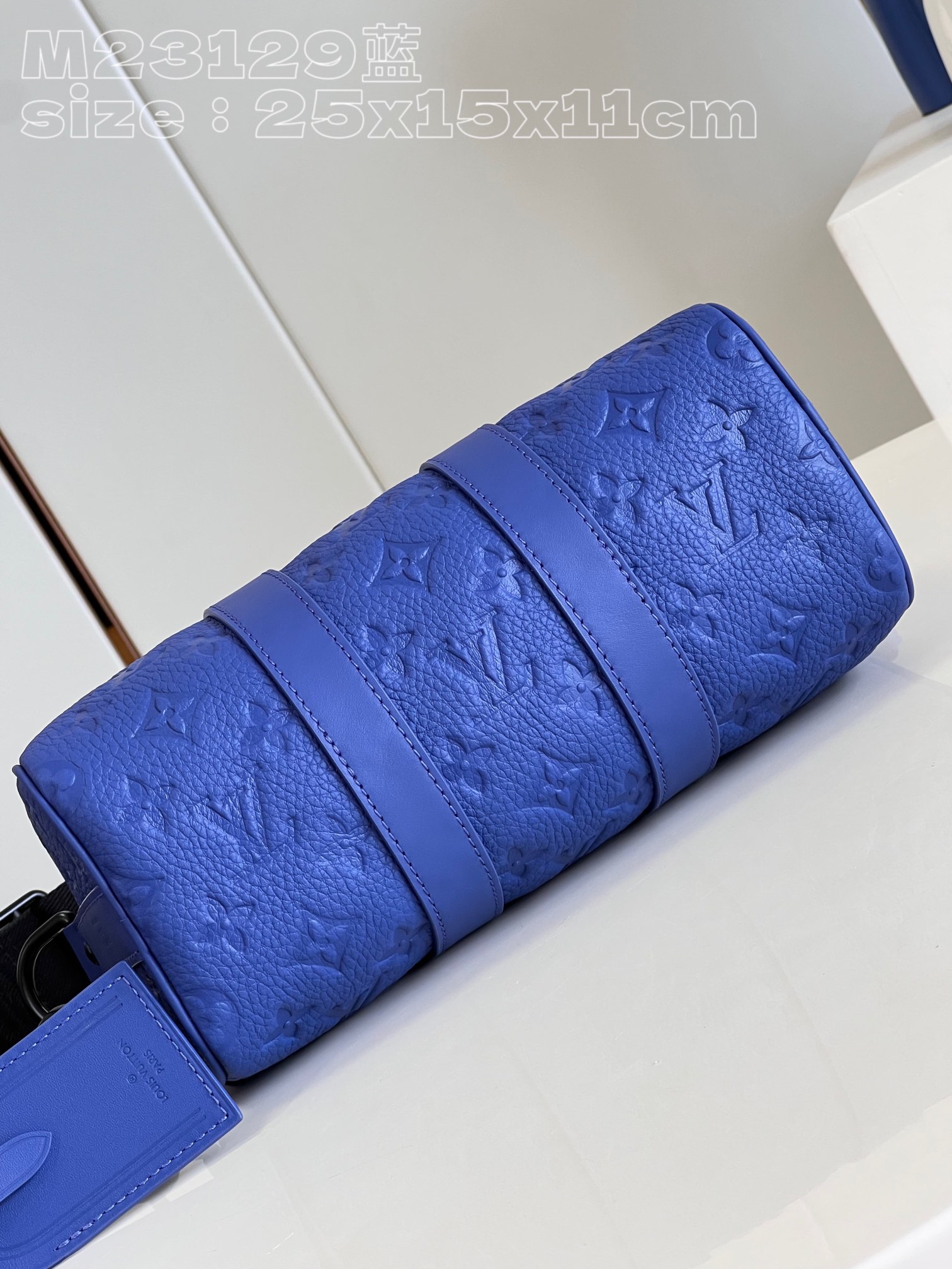 LV Keepall Bandoulière 25