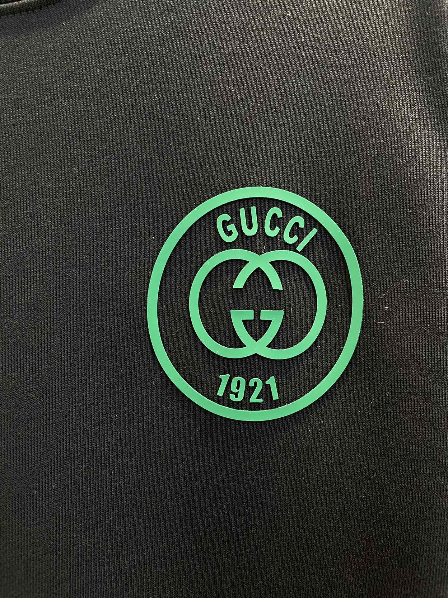GUCCI SWEATSHIRT
