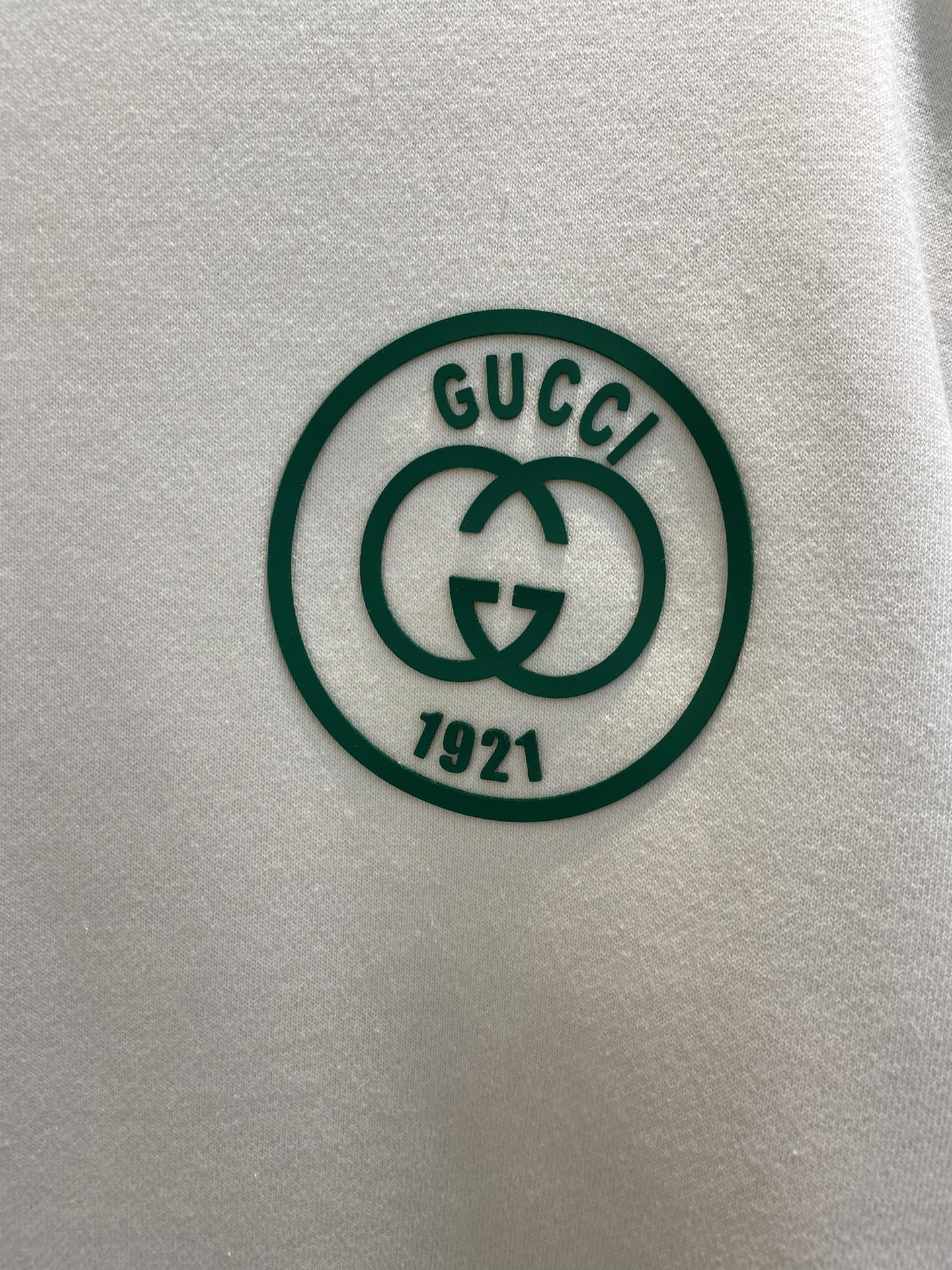 GUCCI SWEATSHIRT