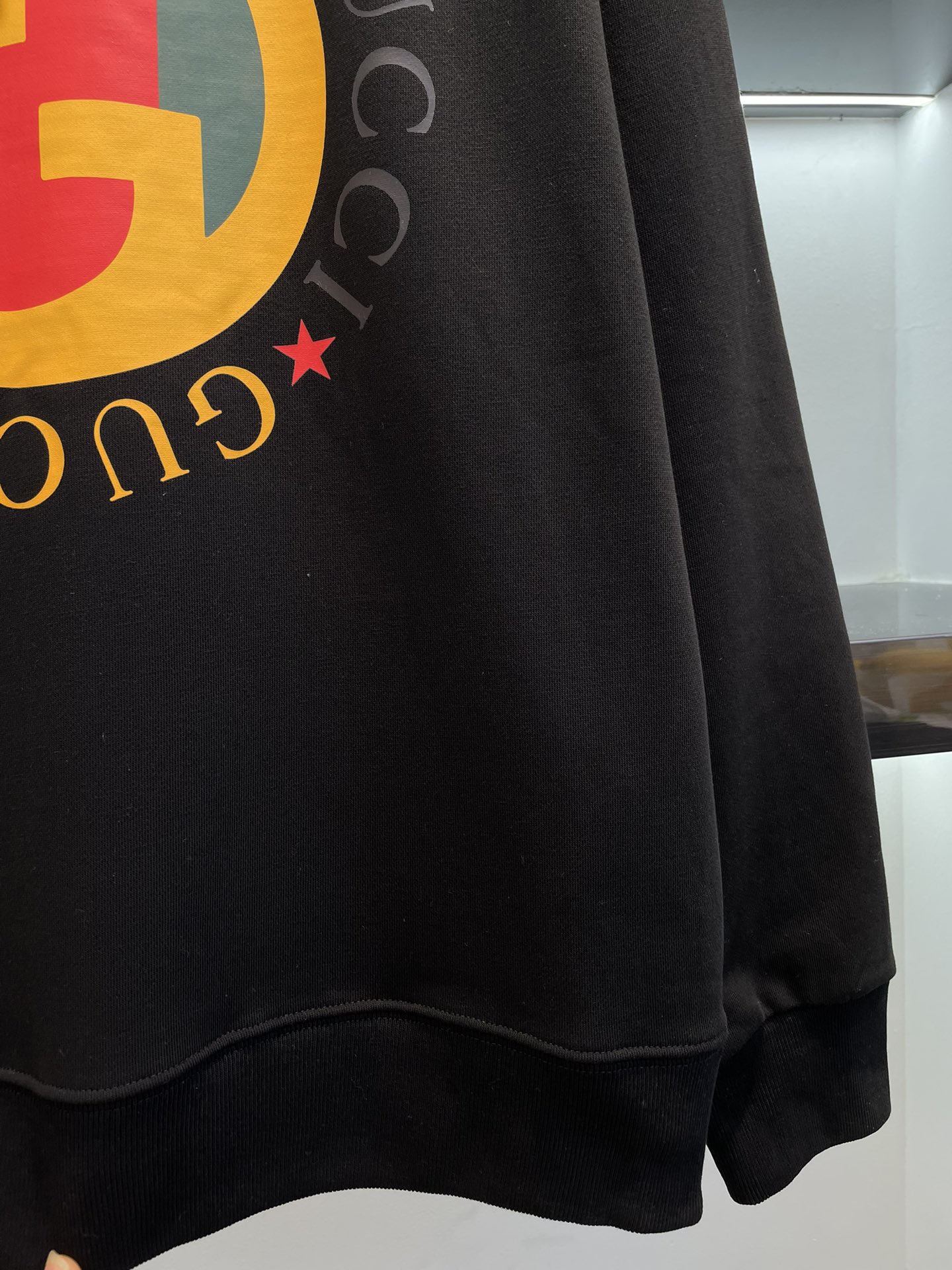 GUCCI SWEATSHIRT