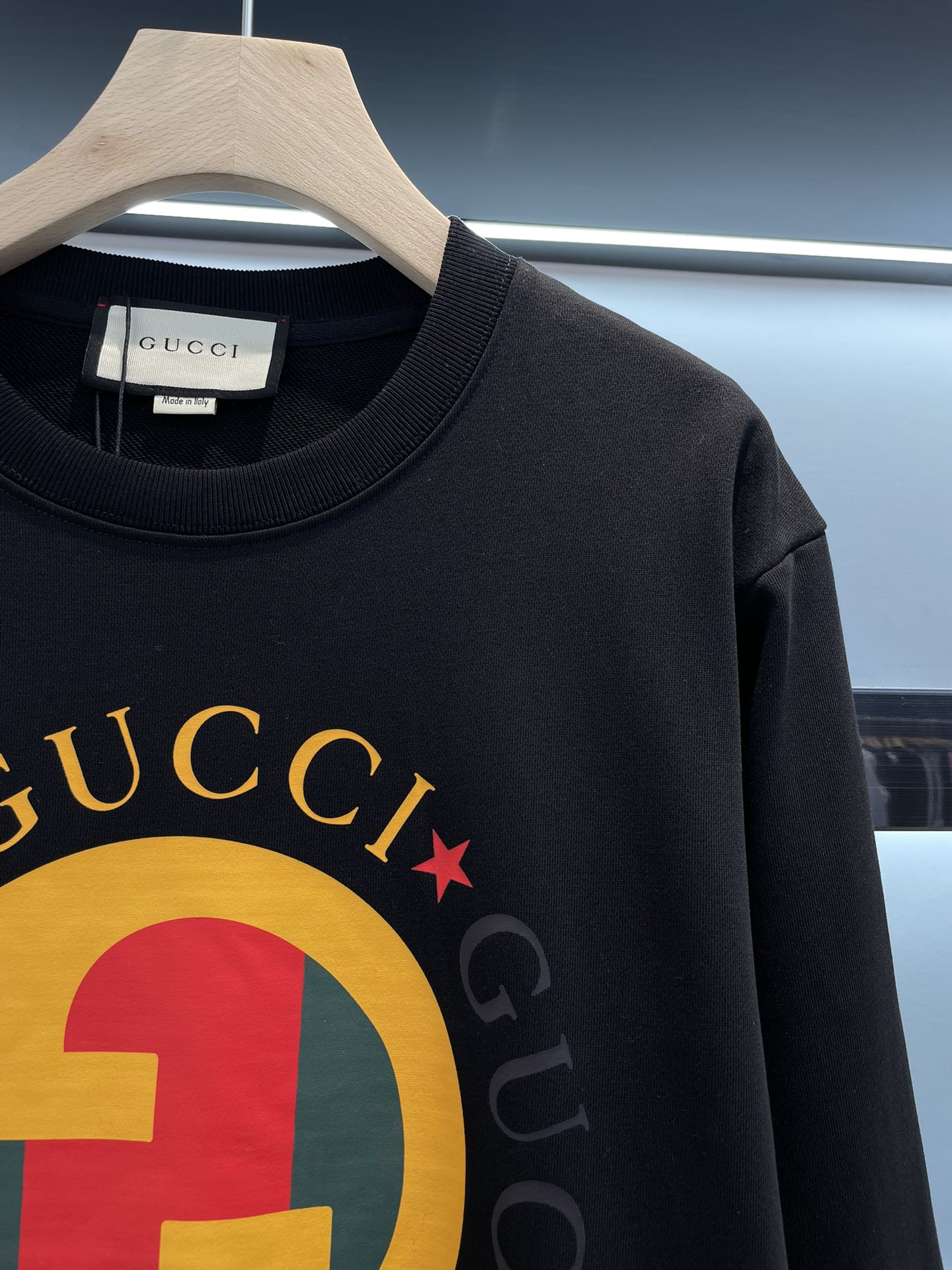 GUCCI SWEATSHIRT