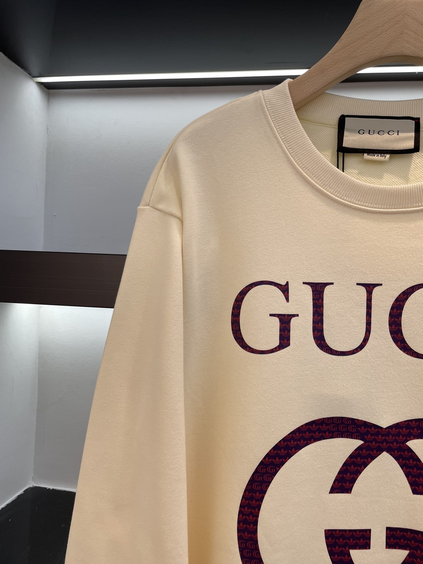 GUCCI SWEATSHIRT