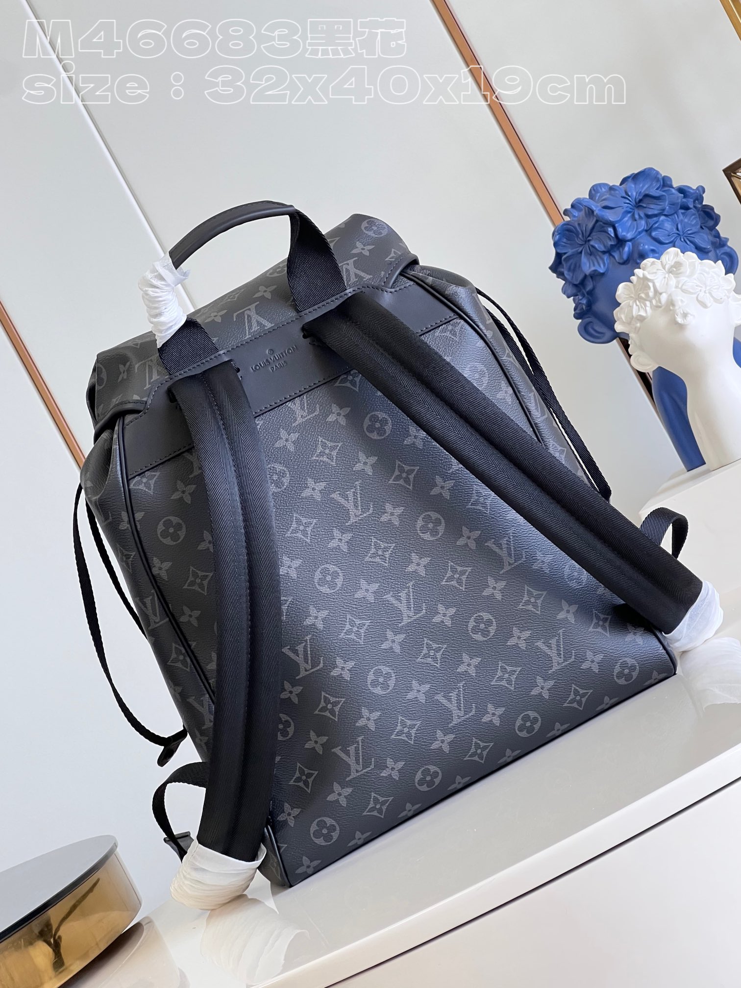 LV MONTSOURIS BACKPACK