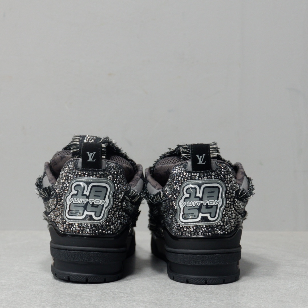 LOUIS VUITON TRAINERS
